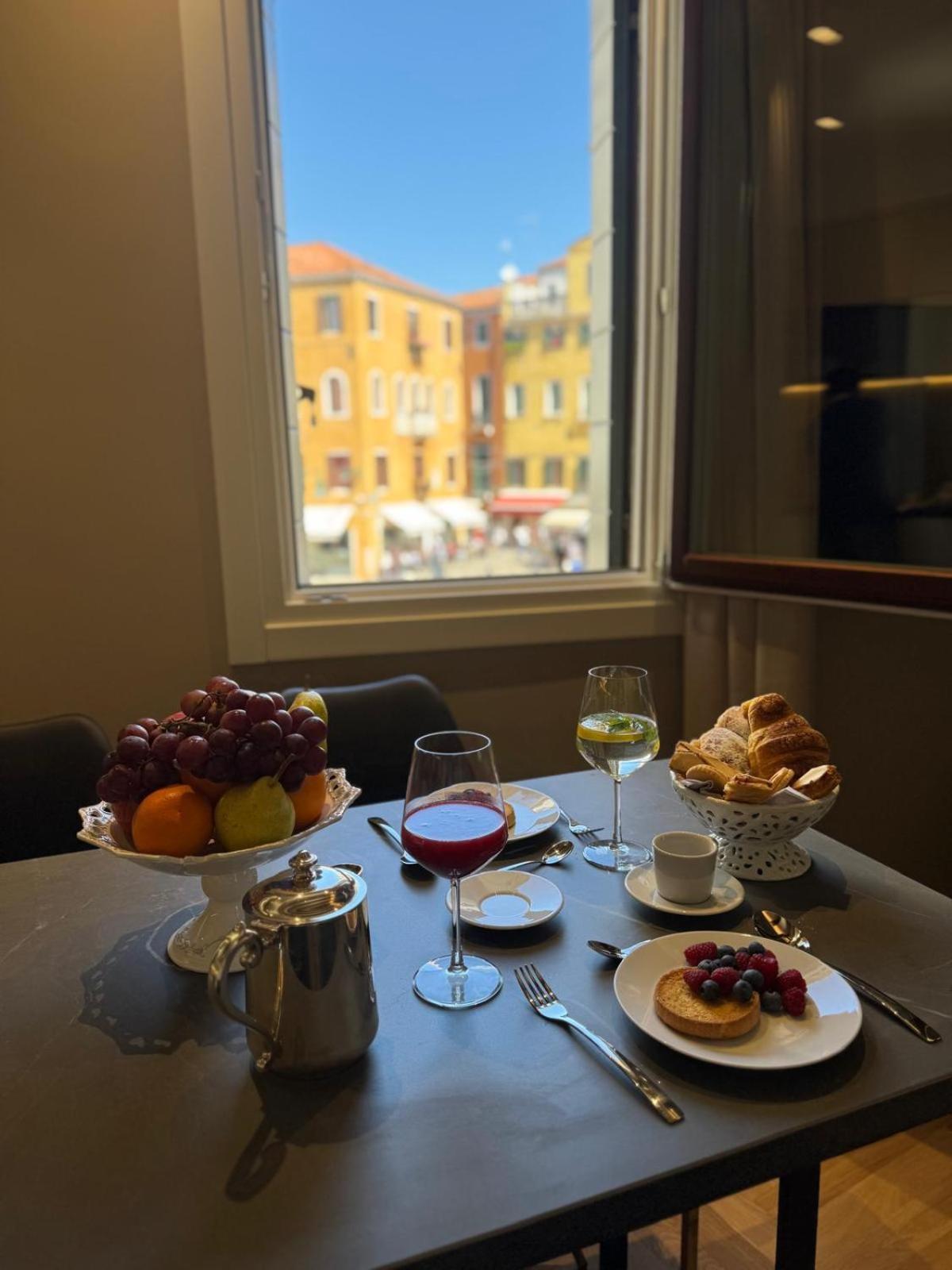 Feeling Venice Apartment