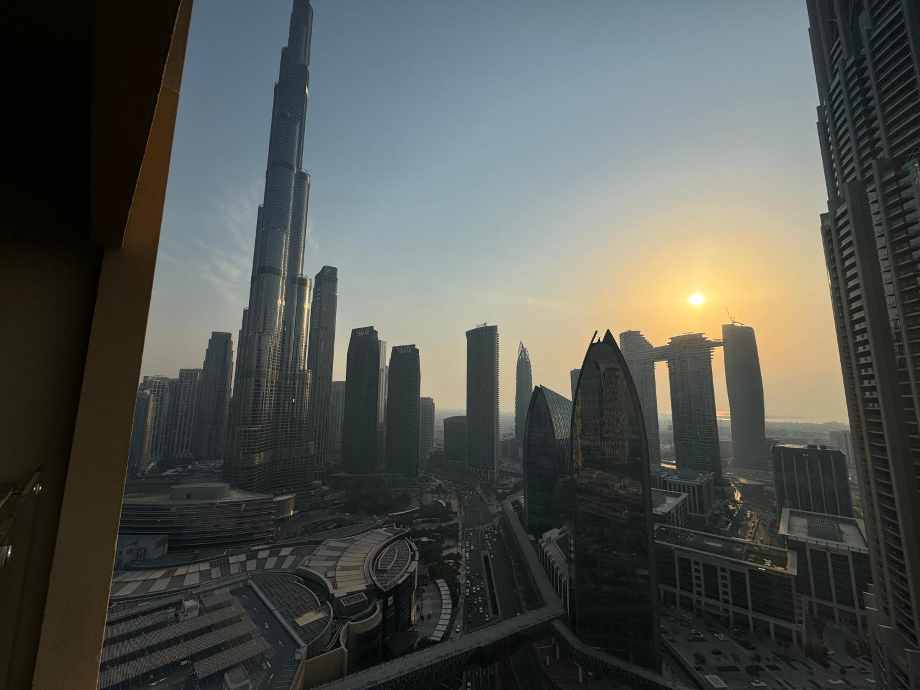 SuperHost EMAAR Residences Fashion Avenue - Former Address Dubai Mall Studio's & 1 BR