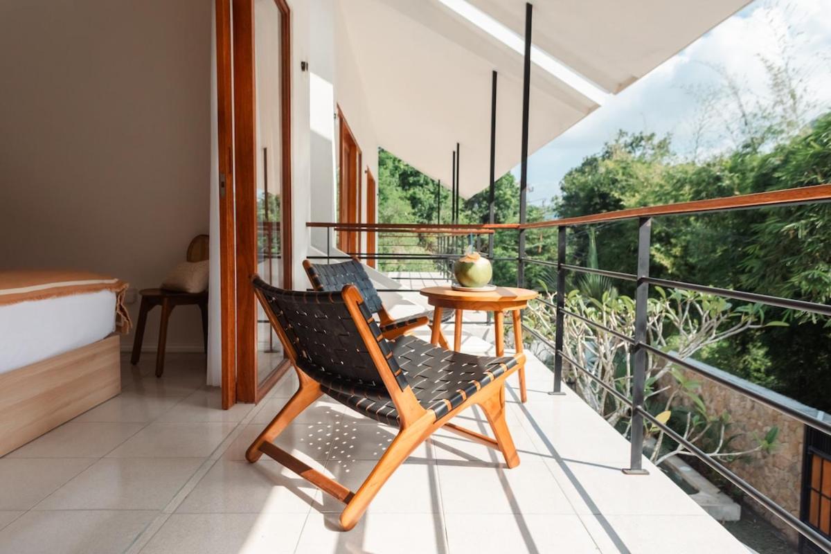 NMBR Four - New 2BR Stylish villa with private Pool & Garden