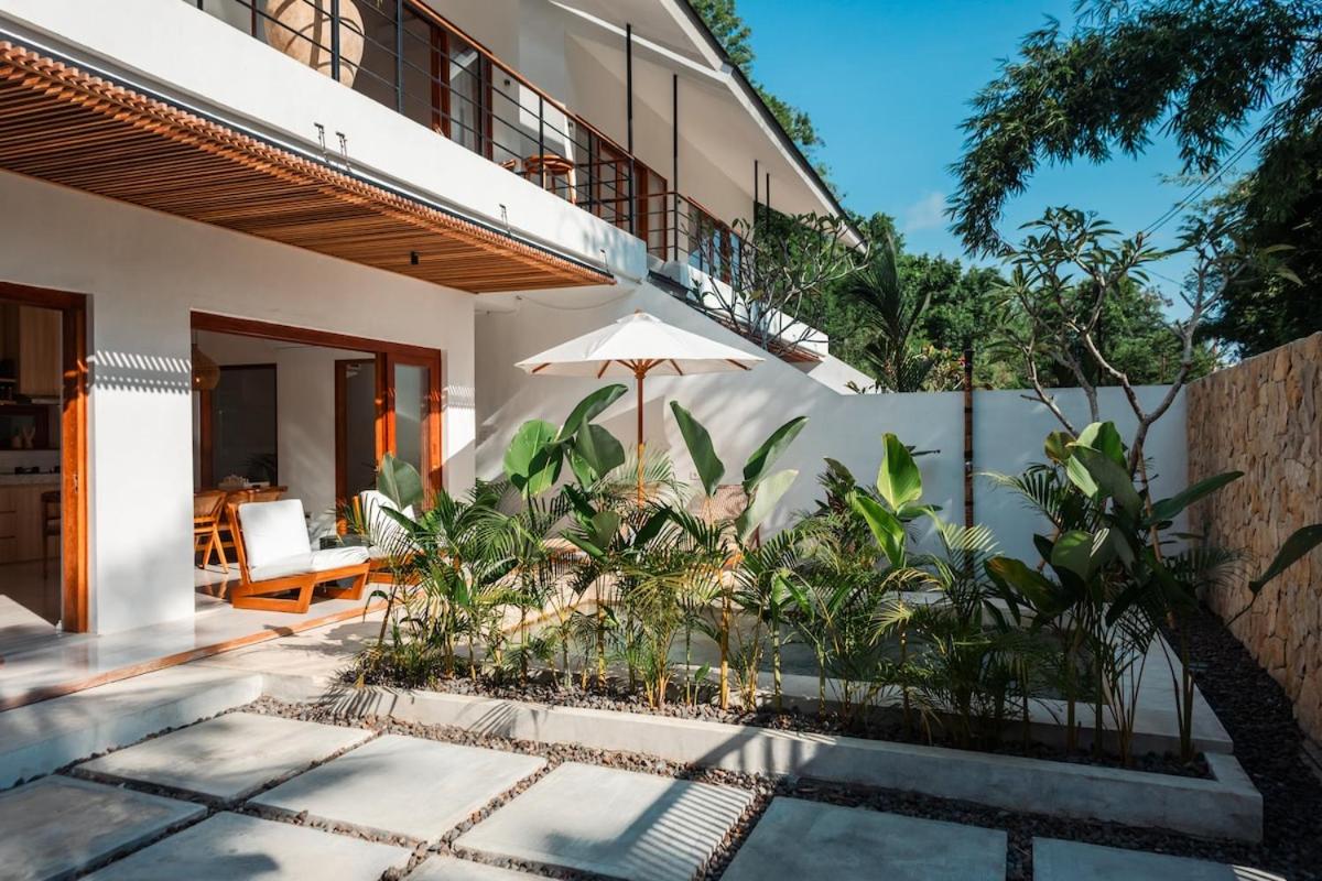 NMBR Four - New 2BR Stylish villa with private Pool & Garden