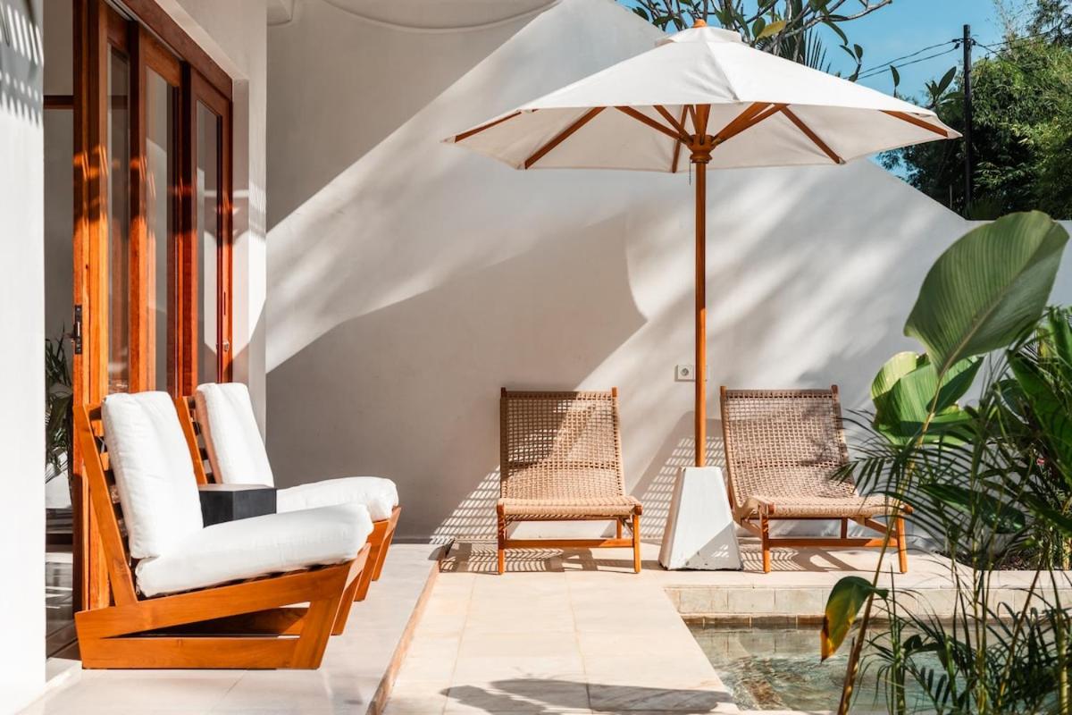 NMBR Four - New 2BR Stylish villa with private Pool & Garden