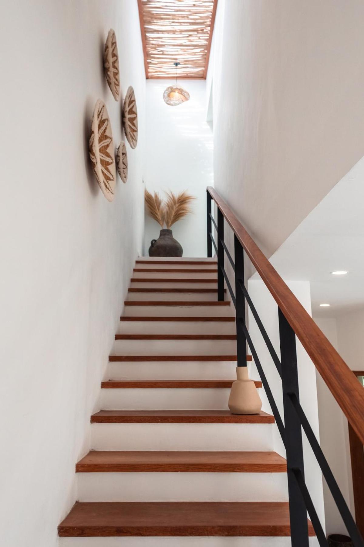 NMBR Four - New 2BR Stylish villa with private Pool & Garden