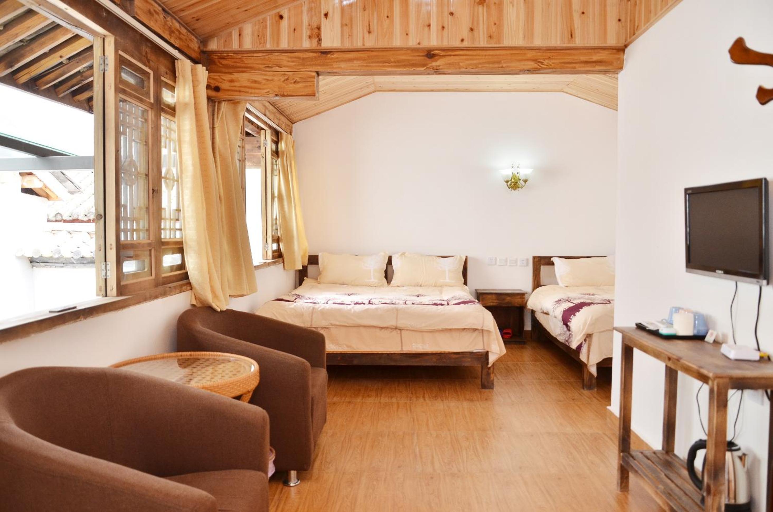 Tourist Courtyard Hotel