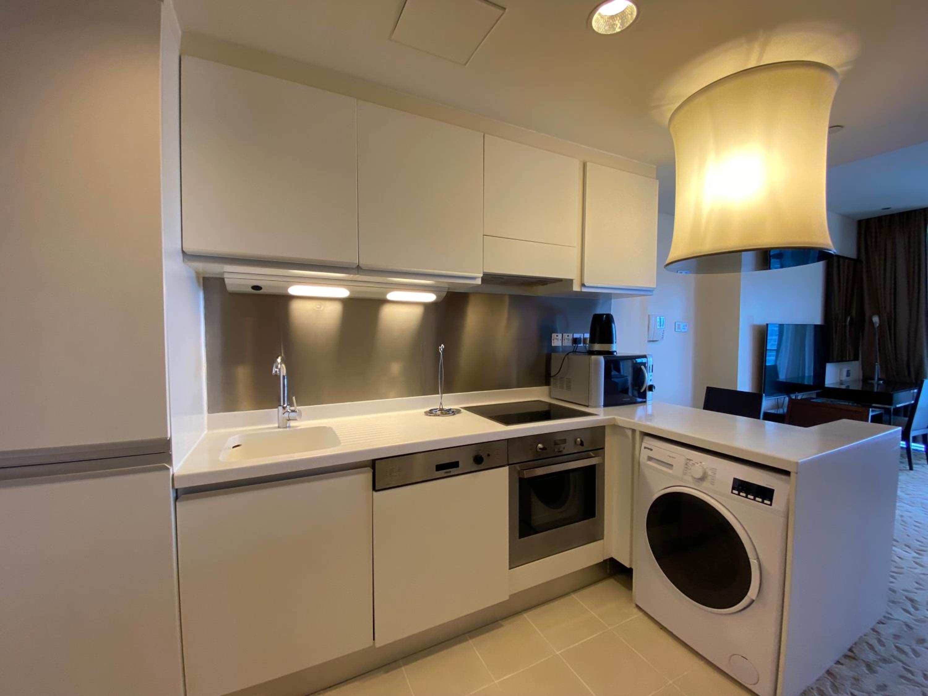 SuperHost EMAAR Residences Fashion Avenue - Former Address Dubai Mall Studio's & 1 BR