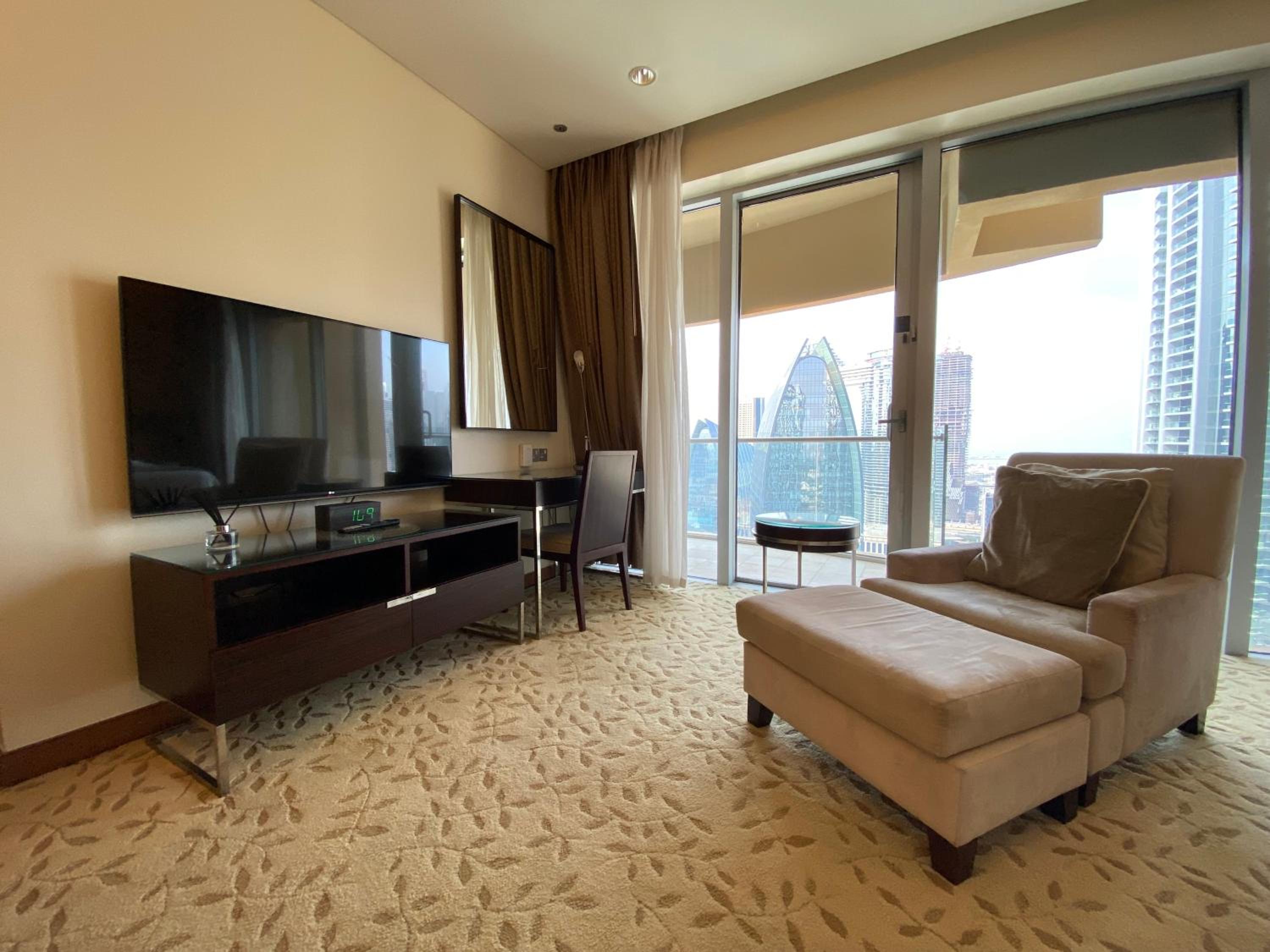 SuperHost EMAAR Residences Fashion Avenue - Former Address Dubai Mall Studio's & 1 BR
