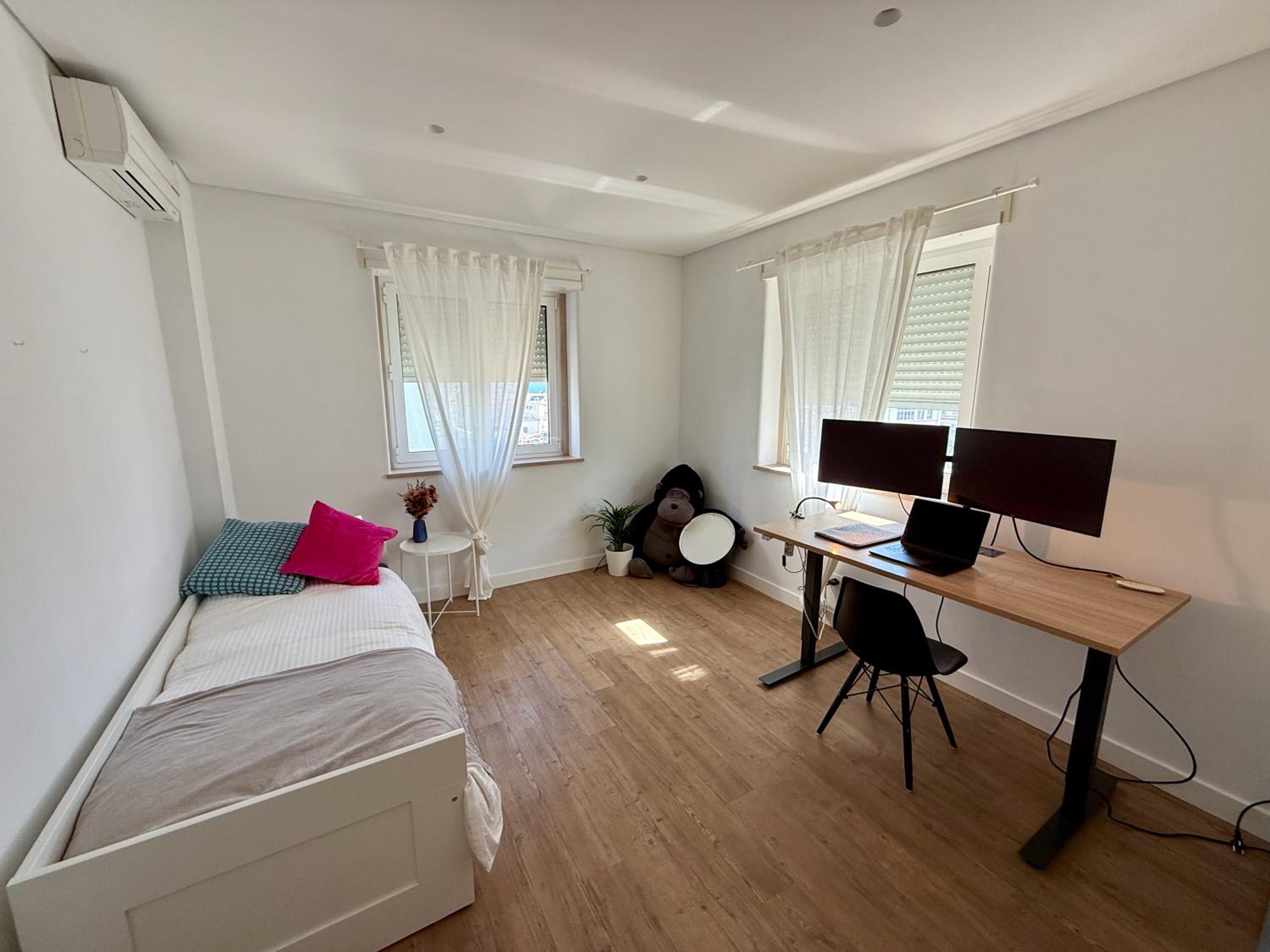 NEW 3 Bedroom Beachfront Apartment
