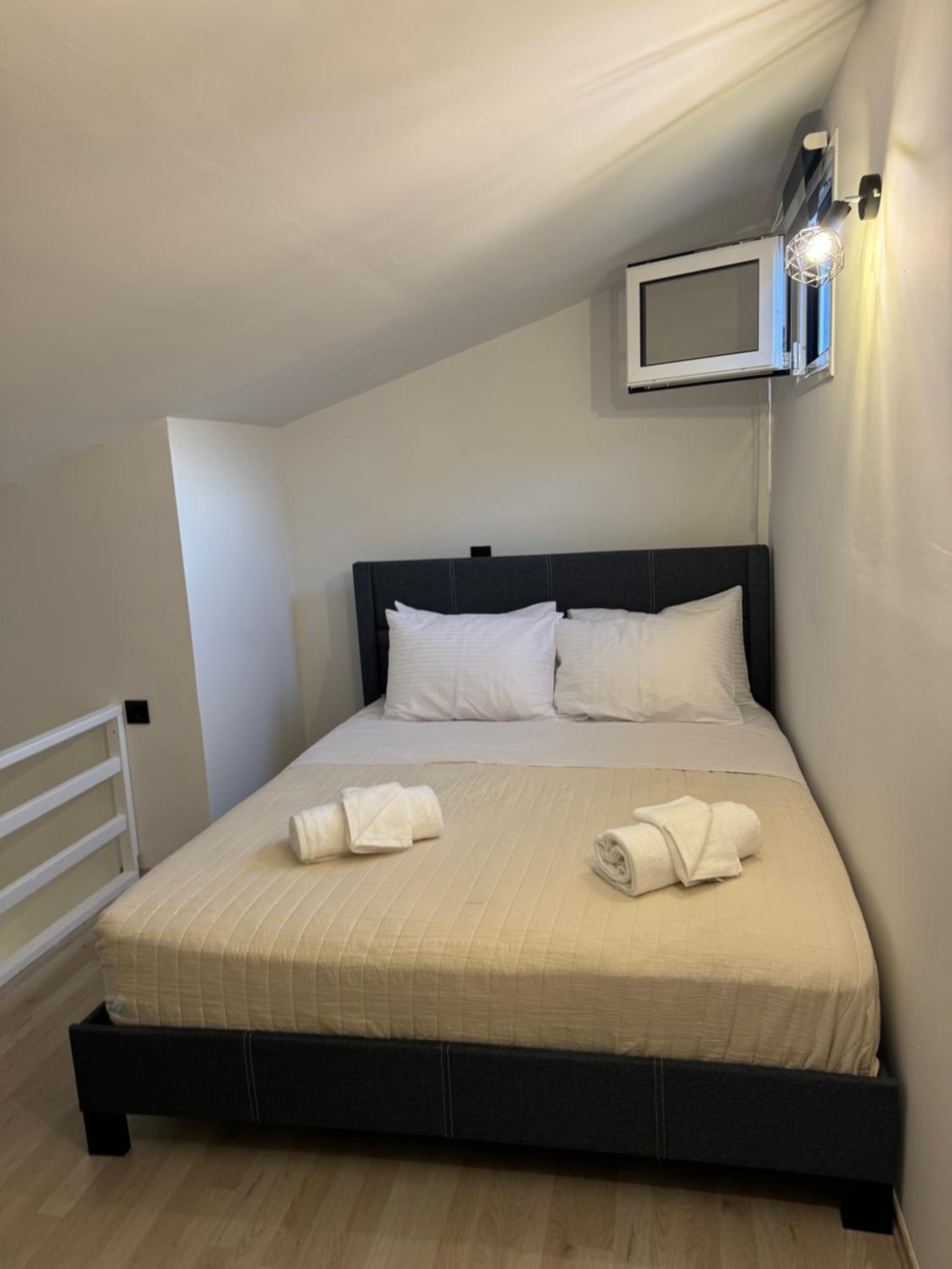 SmallHouseLefkada ΘΕΜΑ