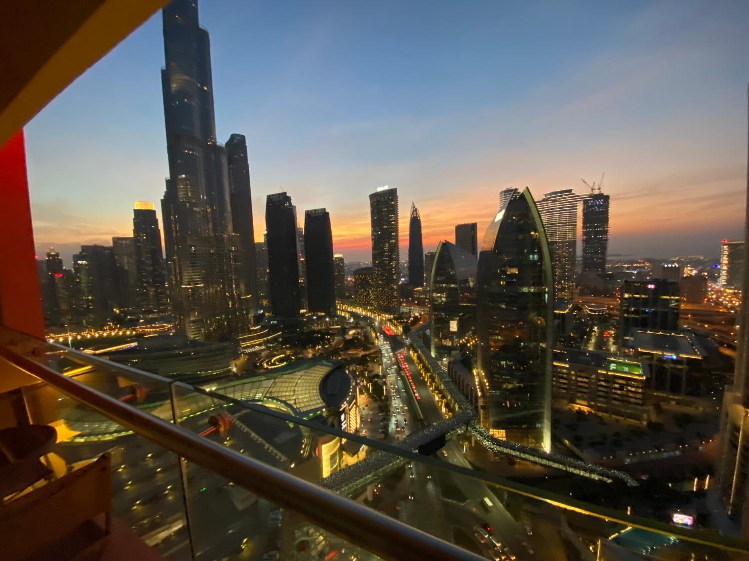 SuperHost EMAAR Residences Fashion Avenue - Former Address Dubai Mall Studio's & 1 BR
