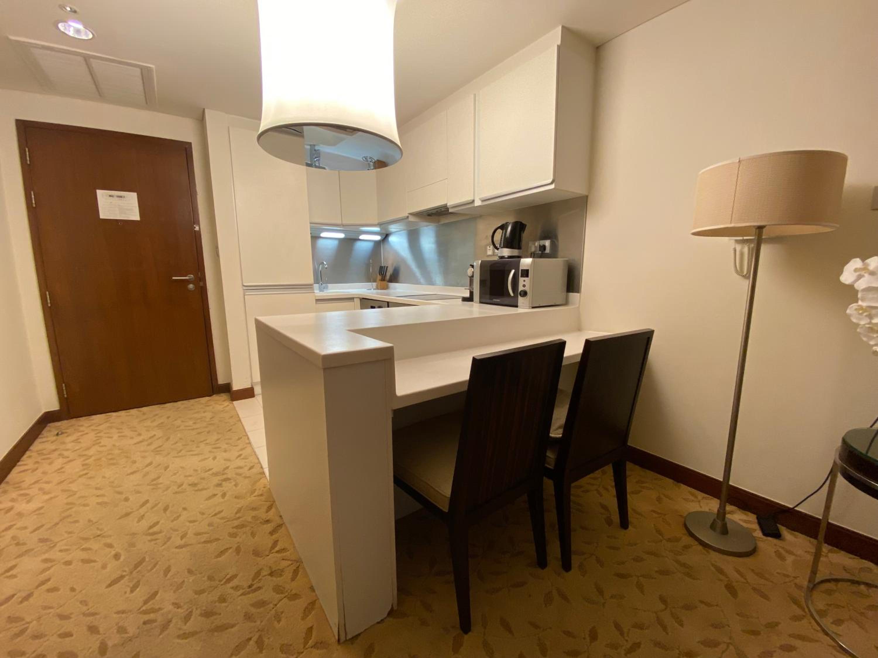 SuperHost EMAAR Residences Fashion Avenue - Former Address Dubai Mall Studio's & 1 BR