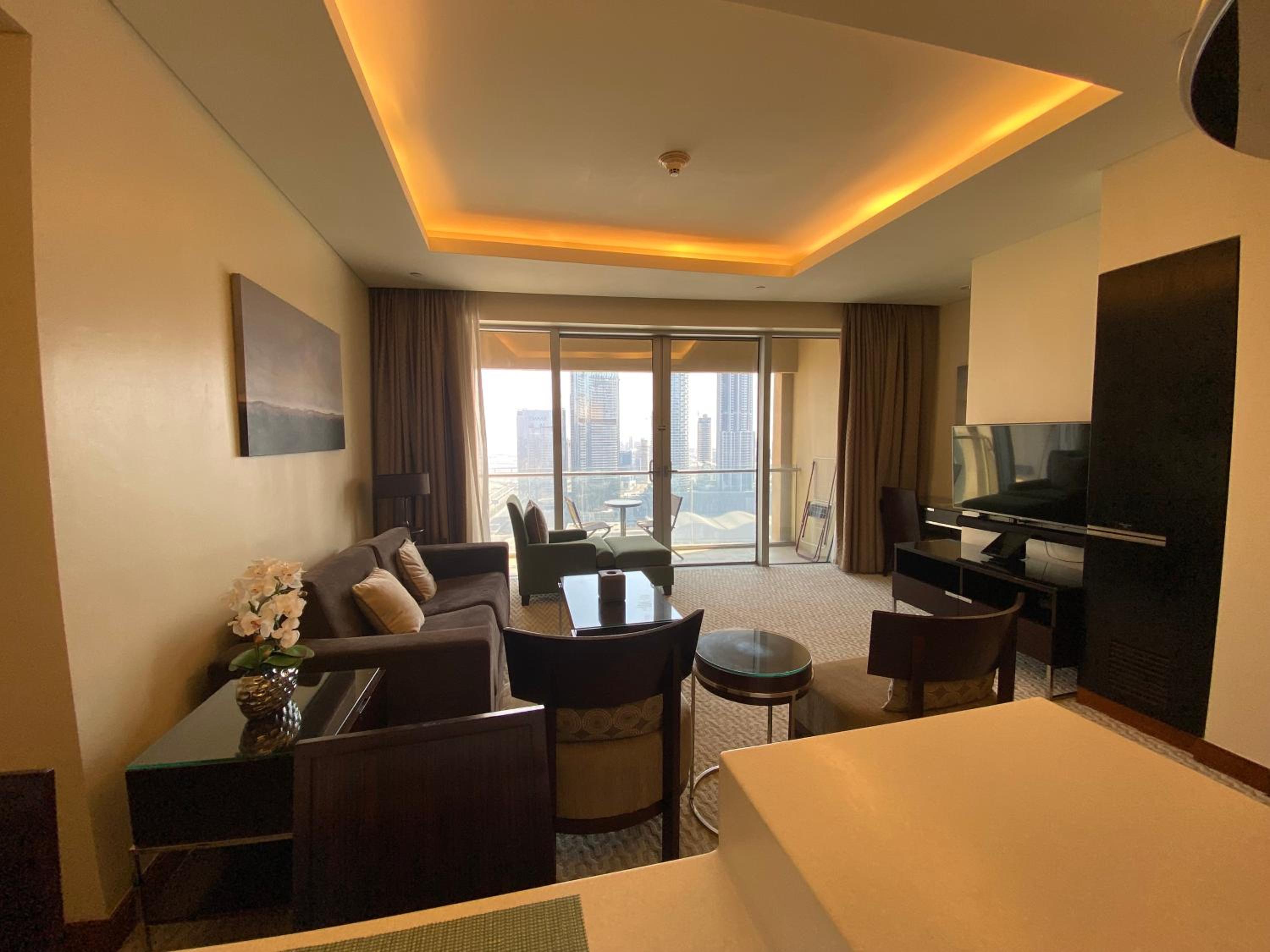 SuperHost EMAAR Residences Fashion Avenue - Former Address Dubai Mall Studio's & 1 BR