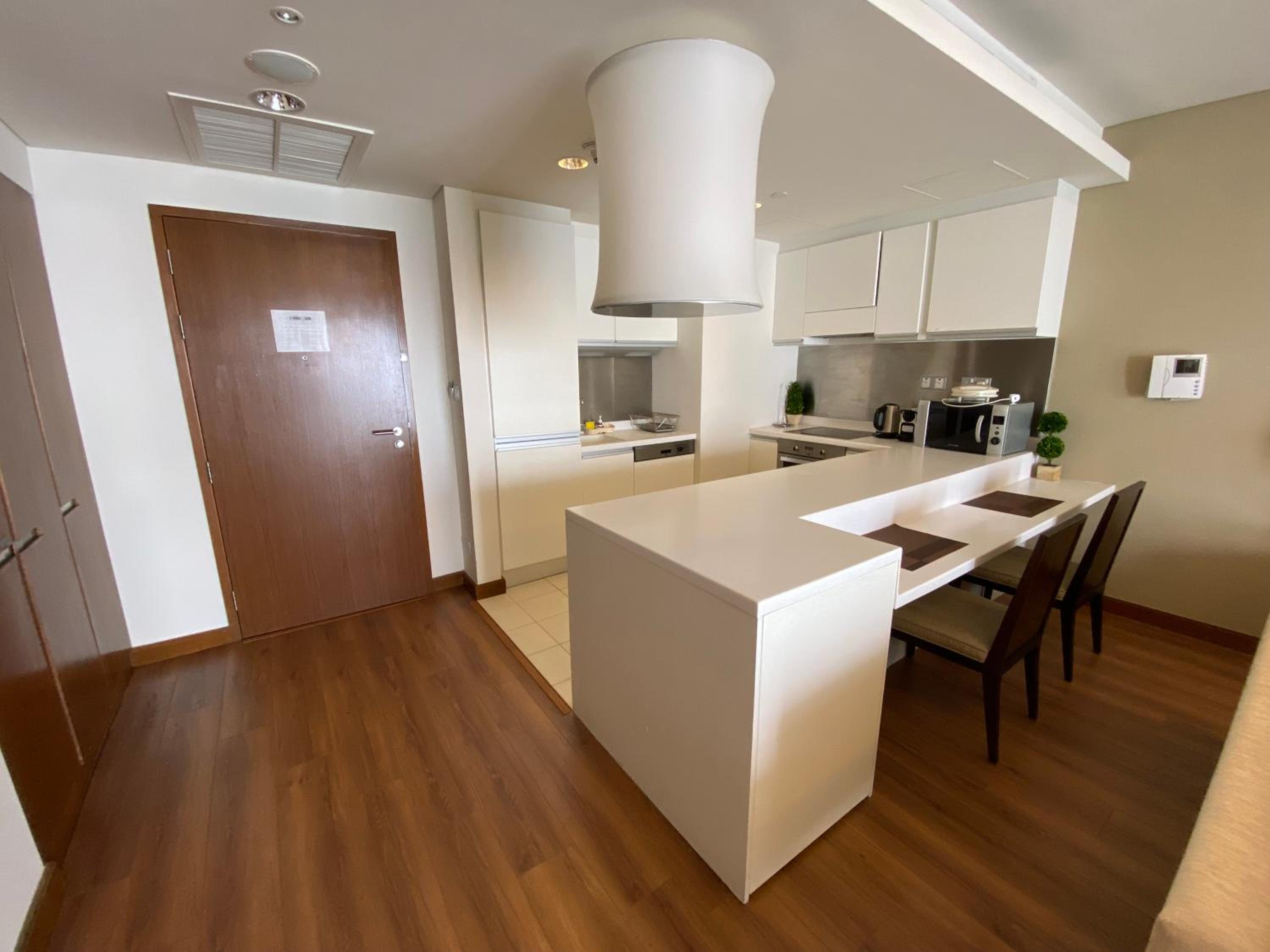 SuperHost EMAAR Residences Fashion Avenue - Former Address Dubai Mall Studio's & 1 BR