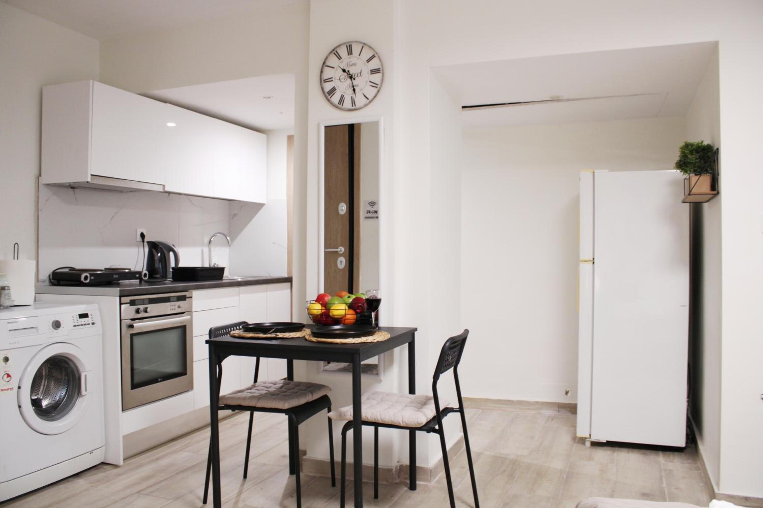 ARIS- King suite on the boulevard