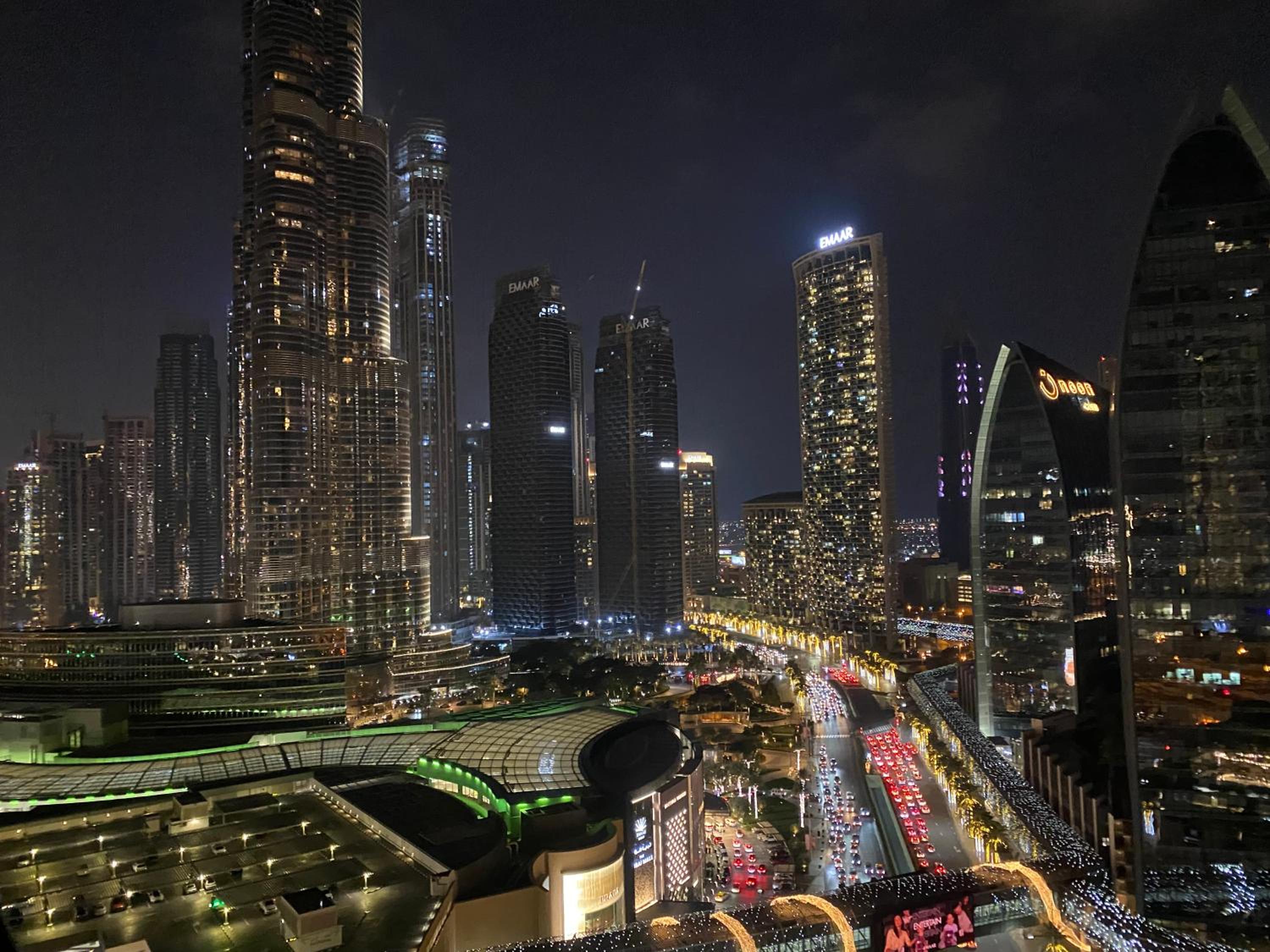 SuperHost EMAAR Residences Fashion Avenue - Former Address Dubai Mall Studio's & 1 BR