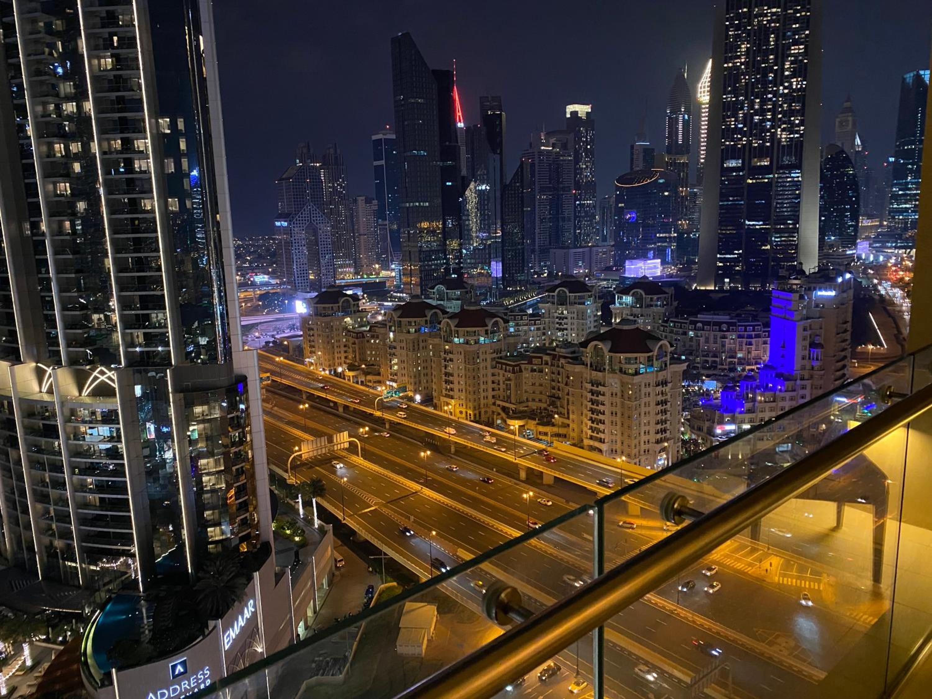SuperHost EMAAR Residences Fashion Avenue - Former Address Dubai Mall Studio's & 1 BR