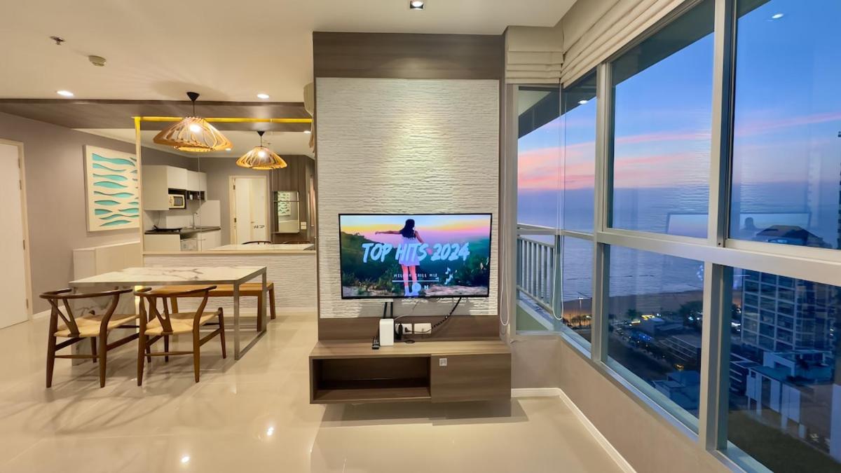 Lumpini Park Beach 2BR Seaview Room 78 sqm