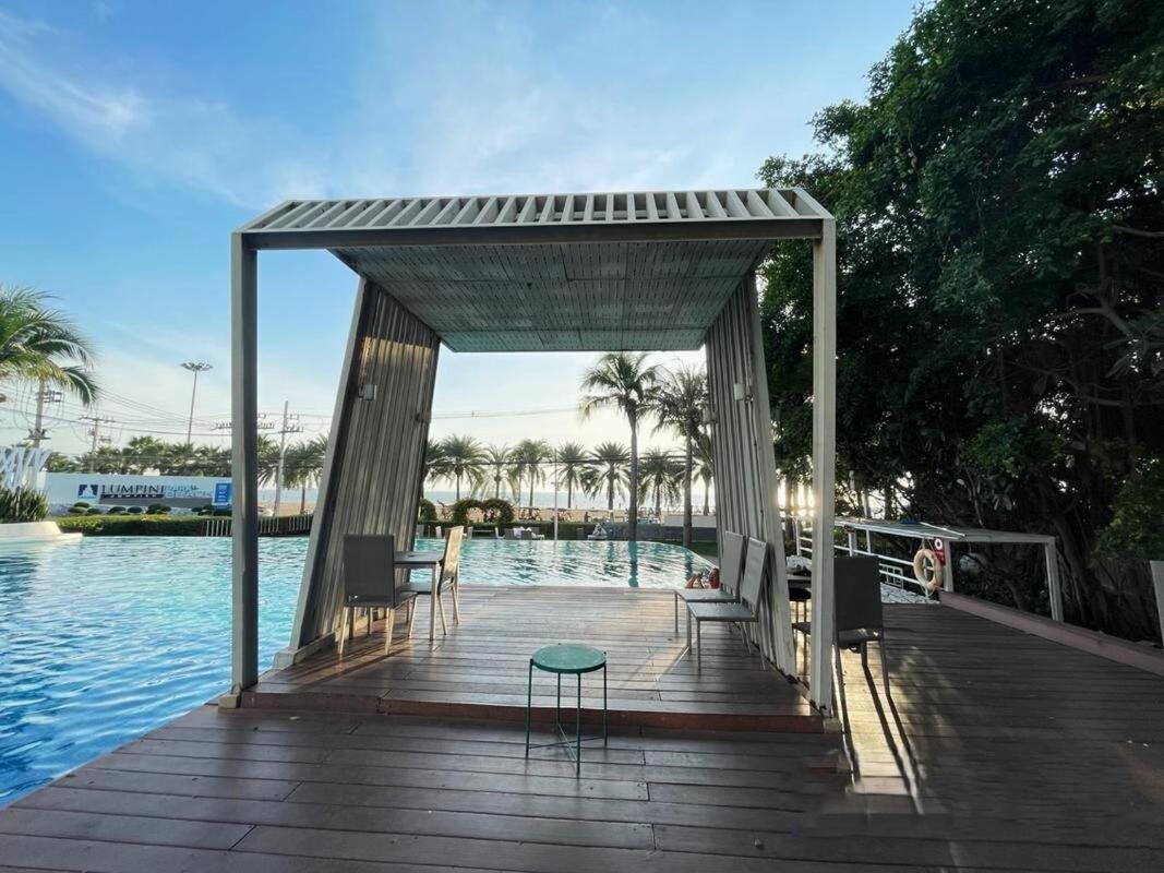 Lumpini Park Beach 2BR Seaview Room 78 sqm