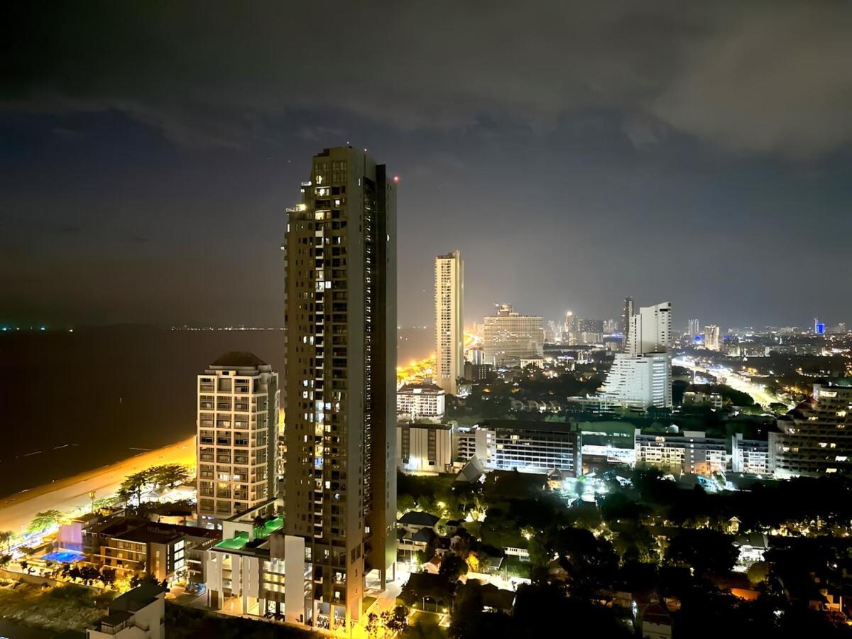 Lumpini Park Beach 2BR Seaview Room 78 sqm