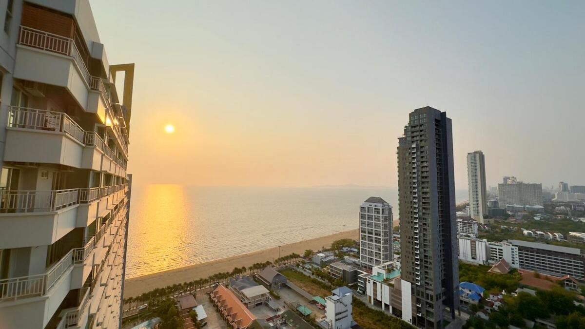 Lumpini Park Beach 2BR Seaview Room 78 sqm