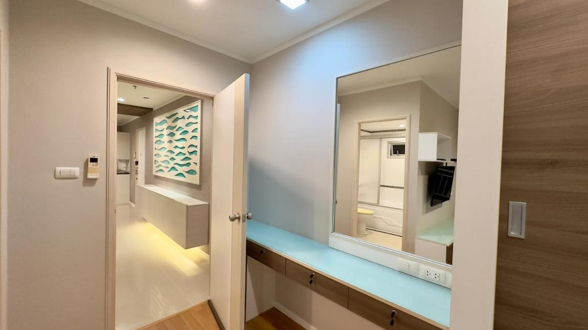 Lumpini Park Beach 2BR Seaview Room 78 sqm