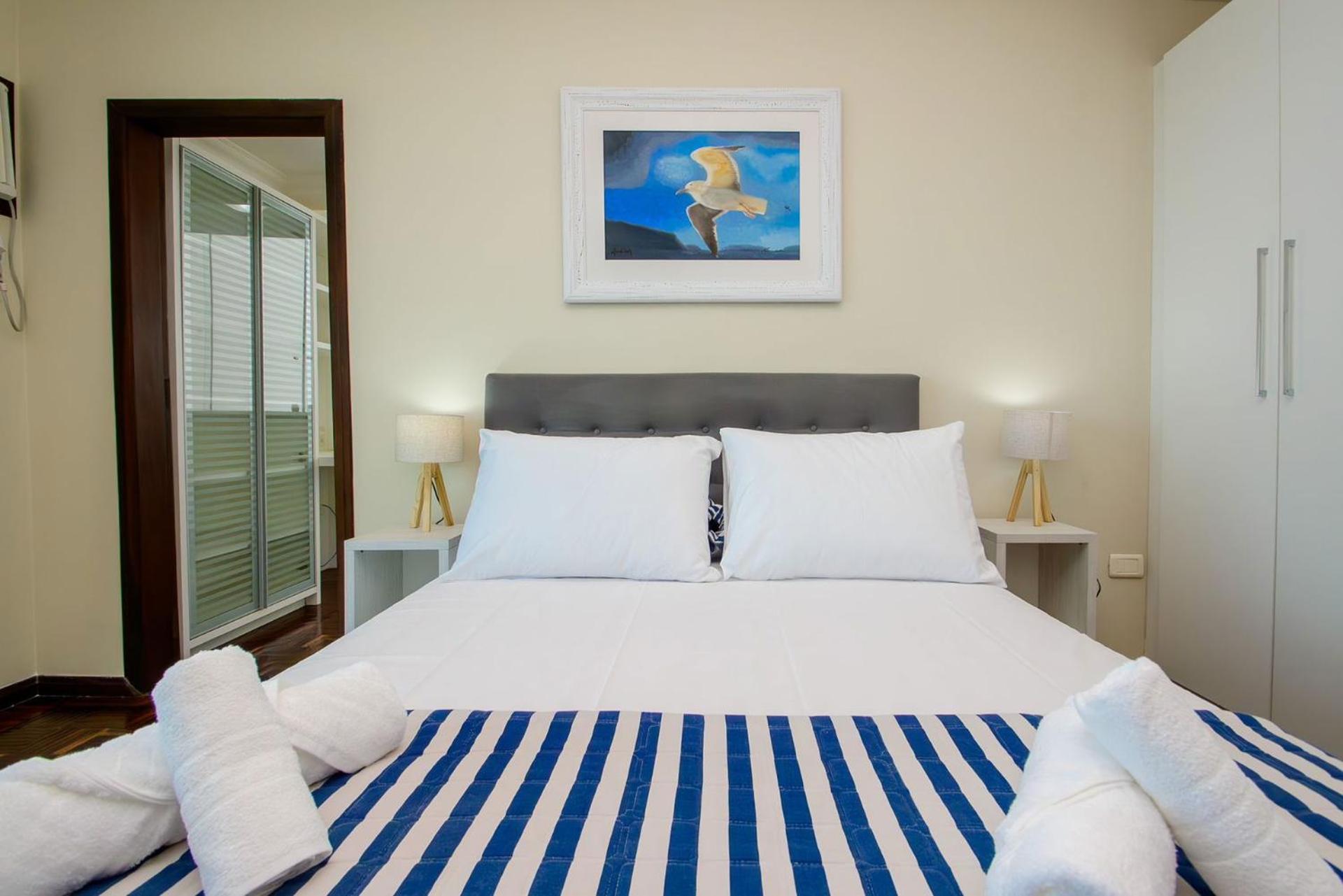 Cobertura Luxuosa na Av. Atlântica Bc GC4246