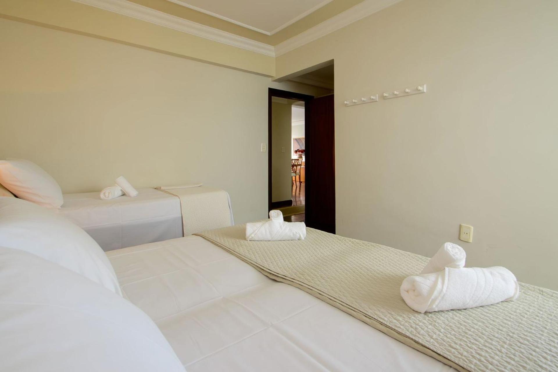 Cobertura Luxuosa na Av. Atlântica Bc GC4246