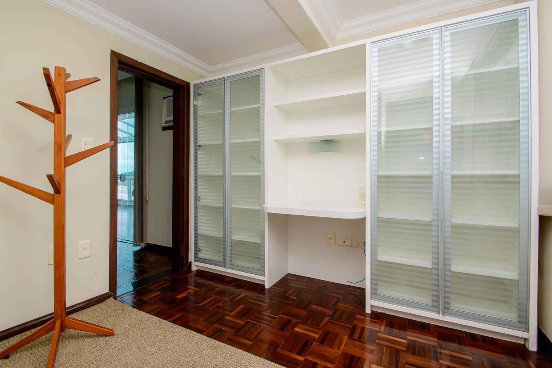 Cobertura Luxuosa na Av. Atlântica Bc GC4246