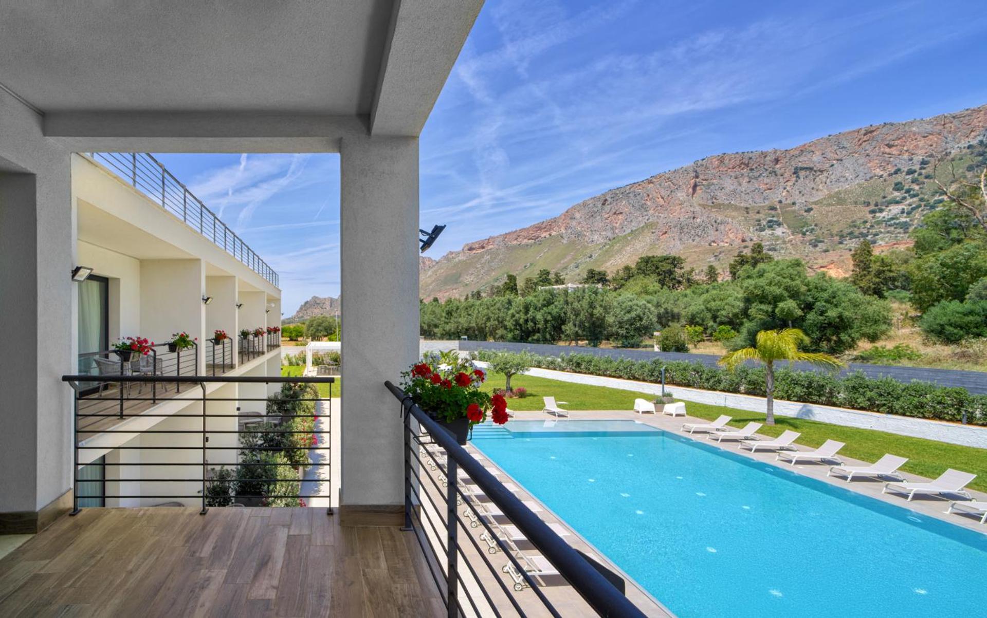 Ella Suites Apartments
