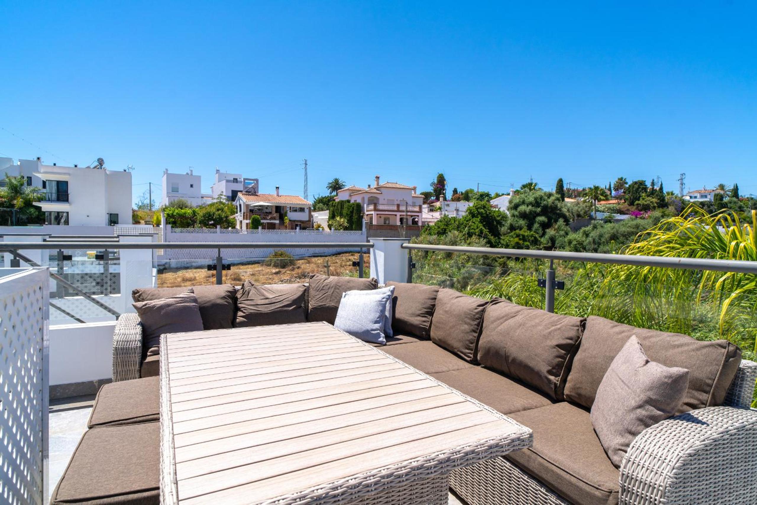 Villa Romeral Premium by Casasol