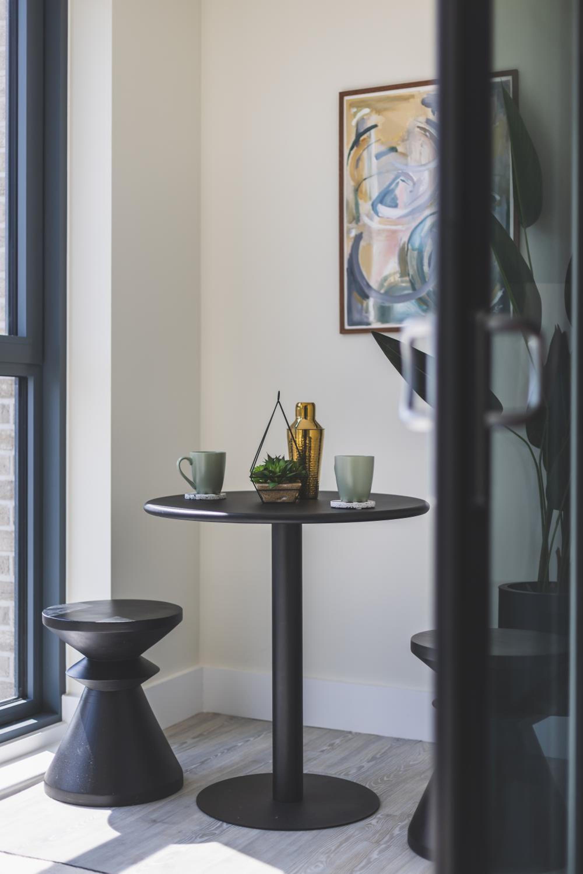Stunning Premium 2 Bed Flat with Great Views - Rooftop on Top Floor