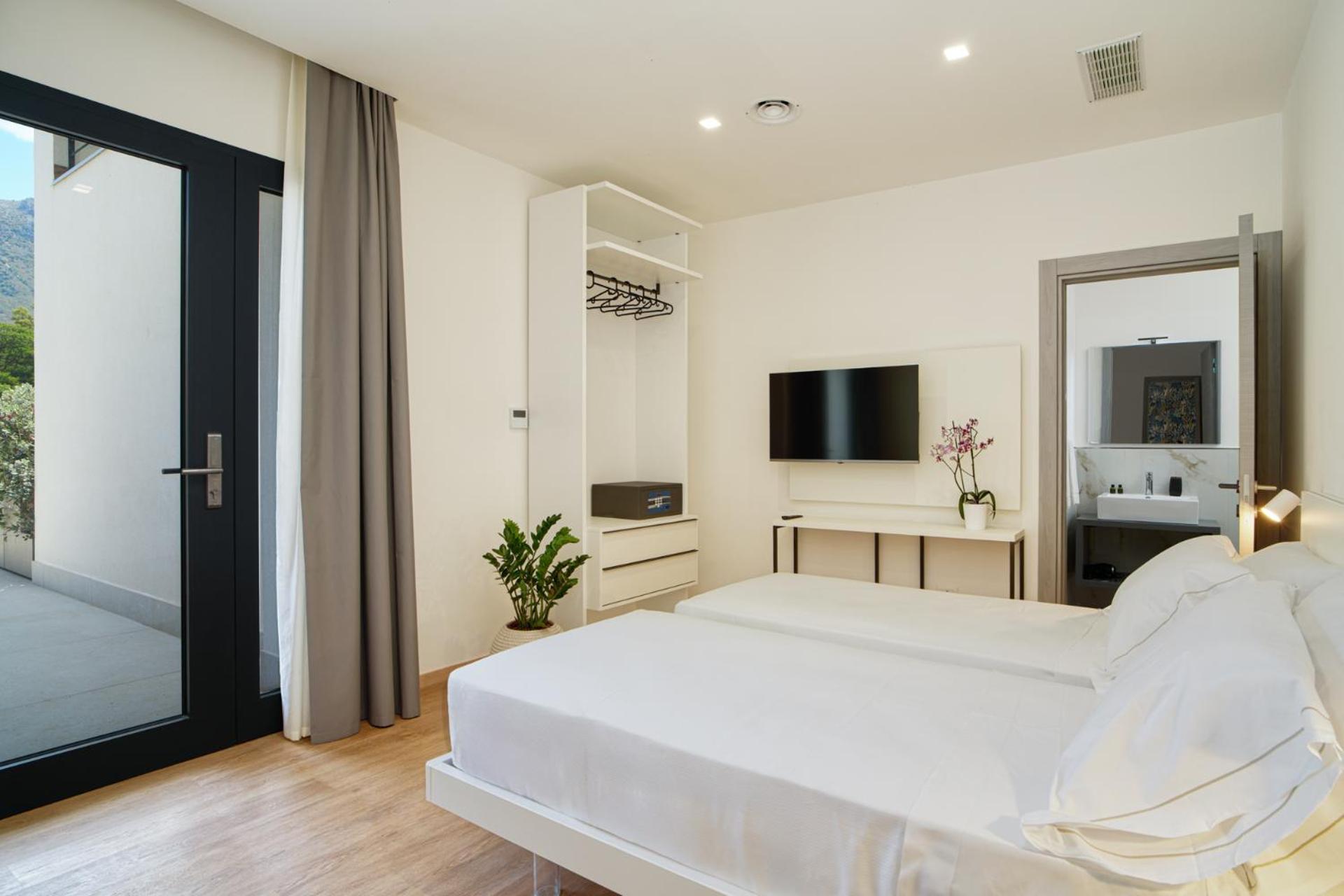 Ella Suites Apartments