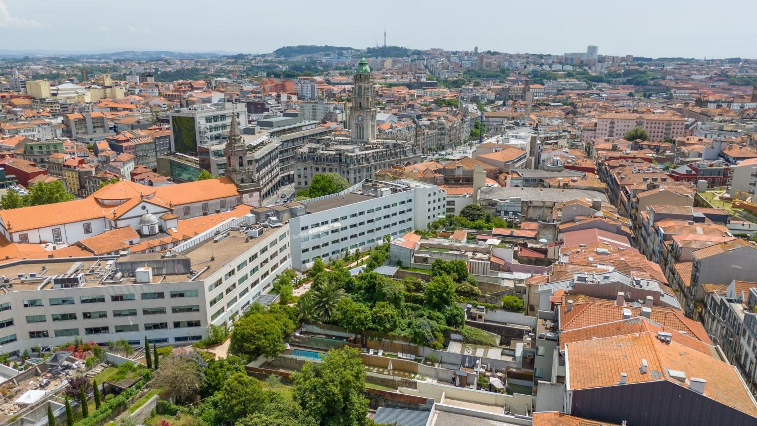 Liiiving in Porto - Pool Paradise Apartments