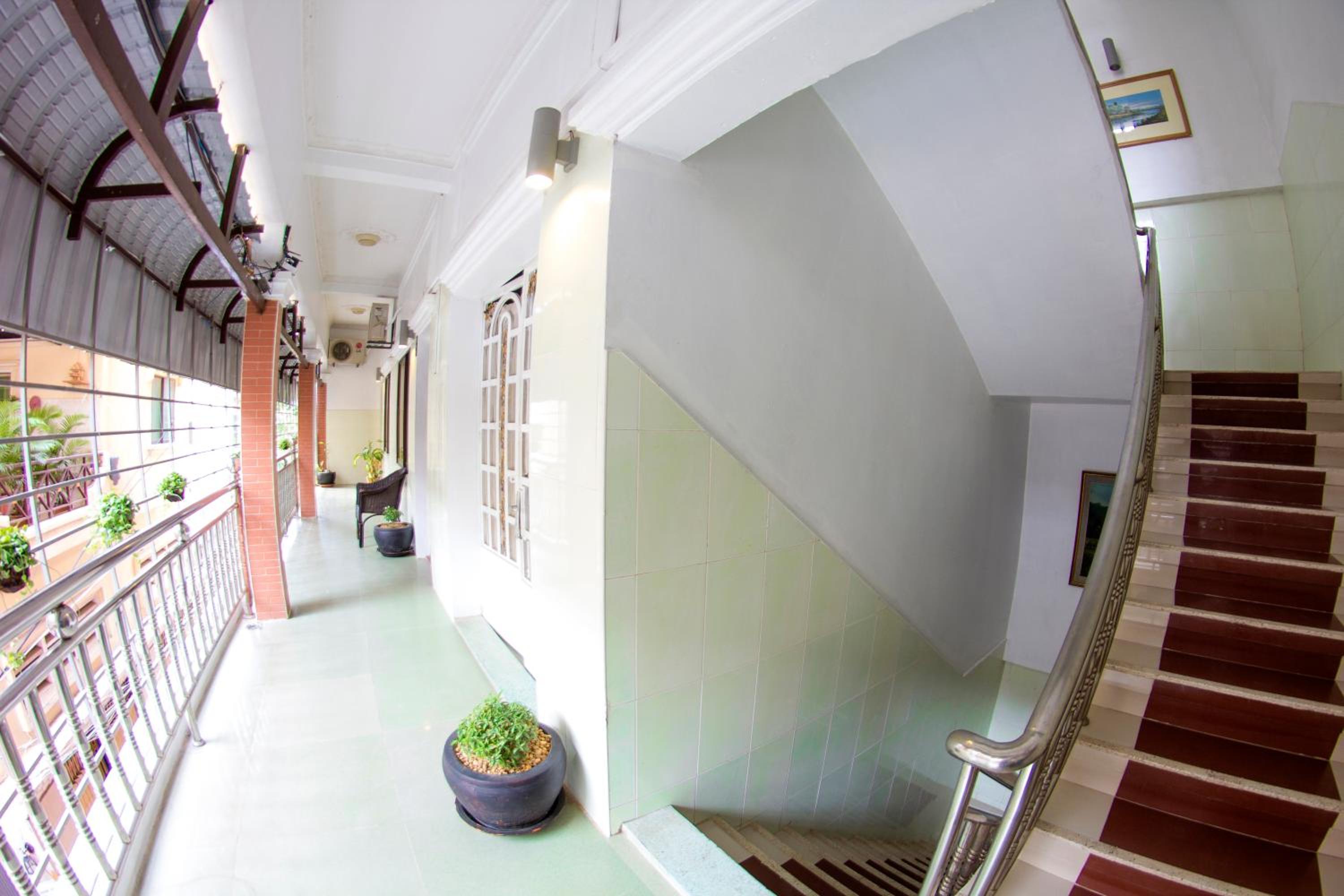 Hotel Riverside Sky - FREE LAUNDRY