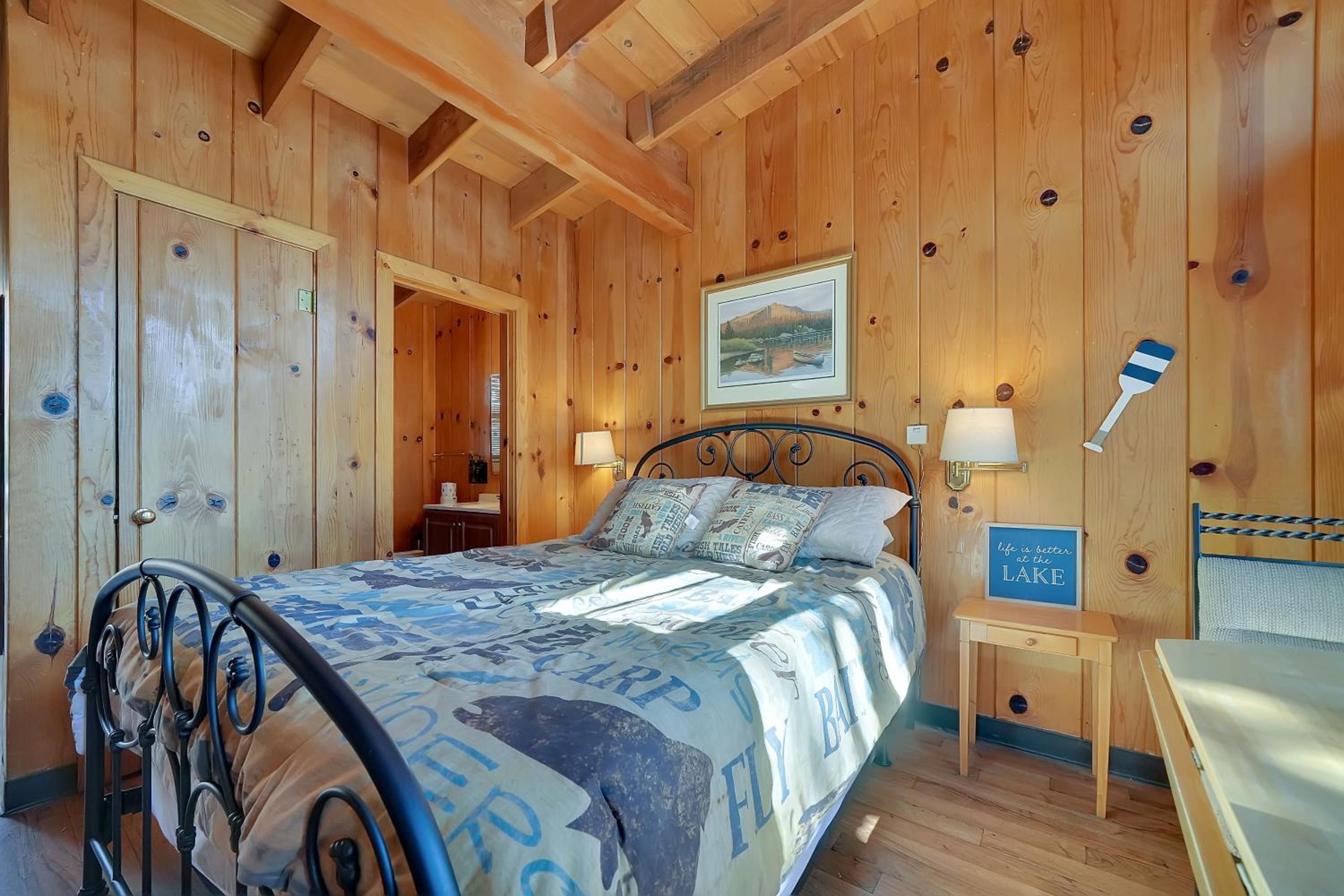 Kit Carson Lodge