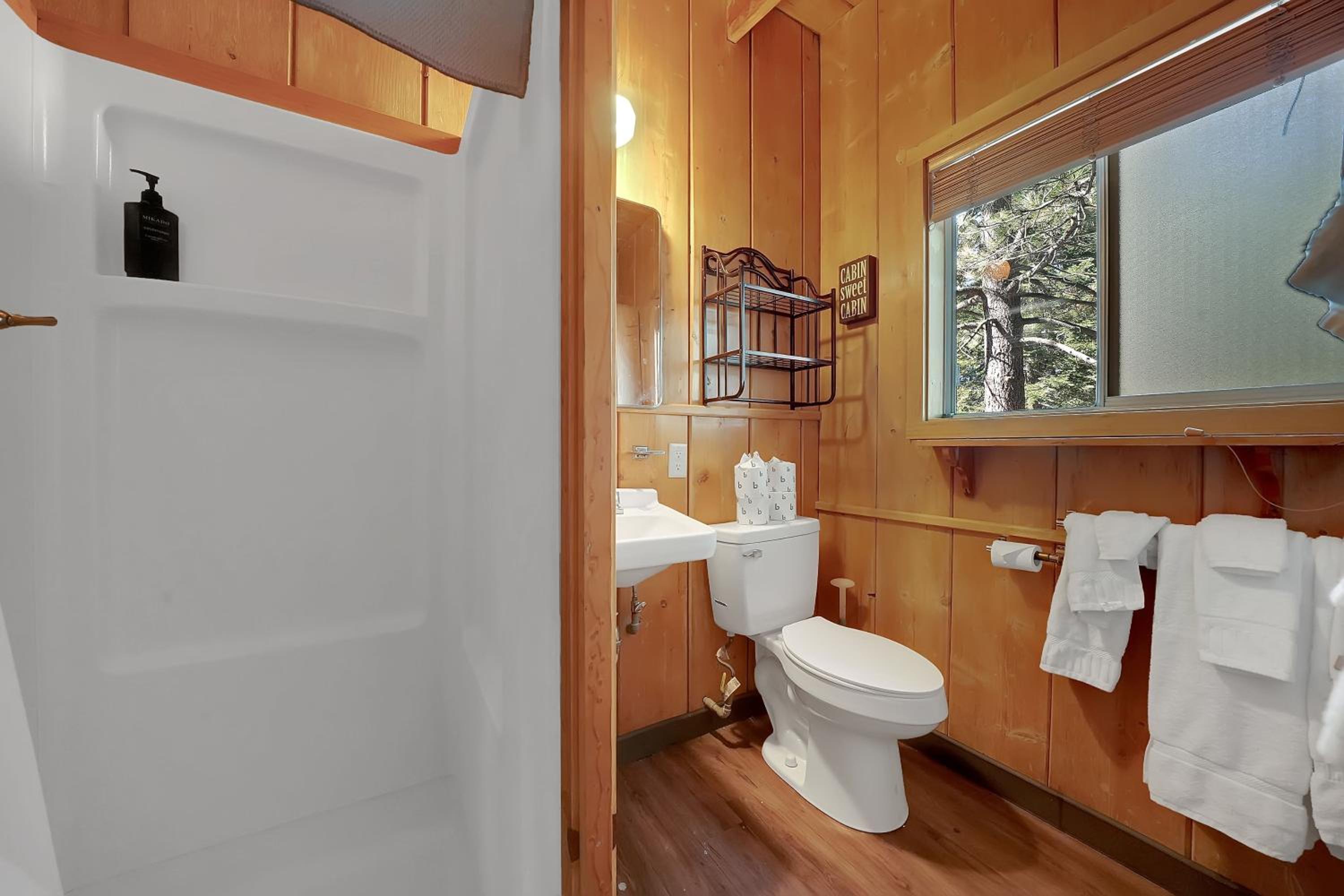 Kit Carson Lodge