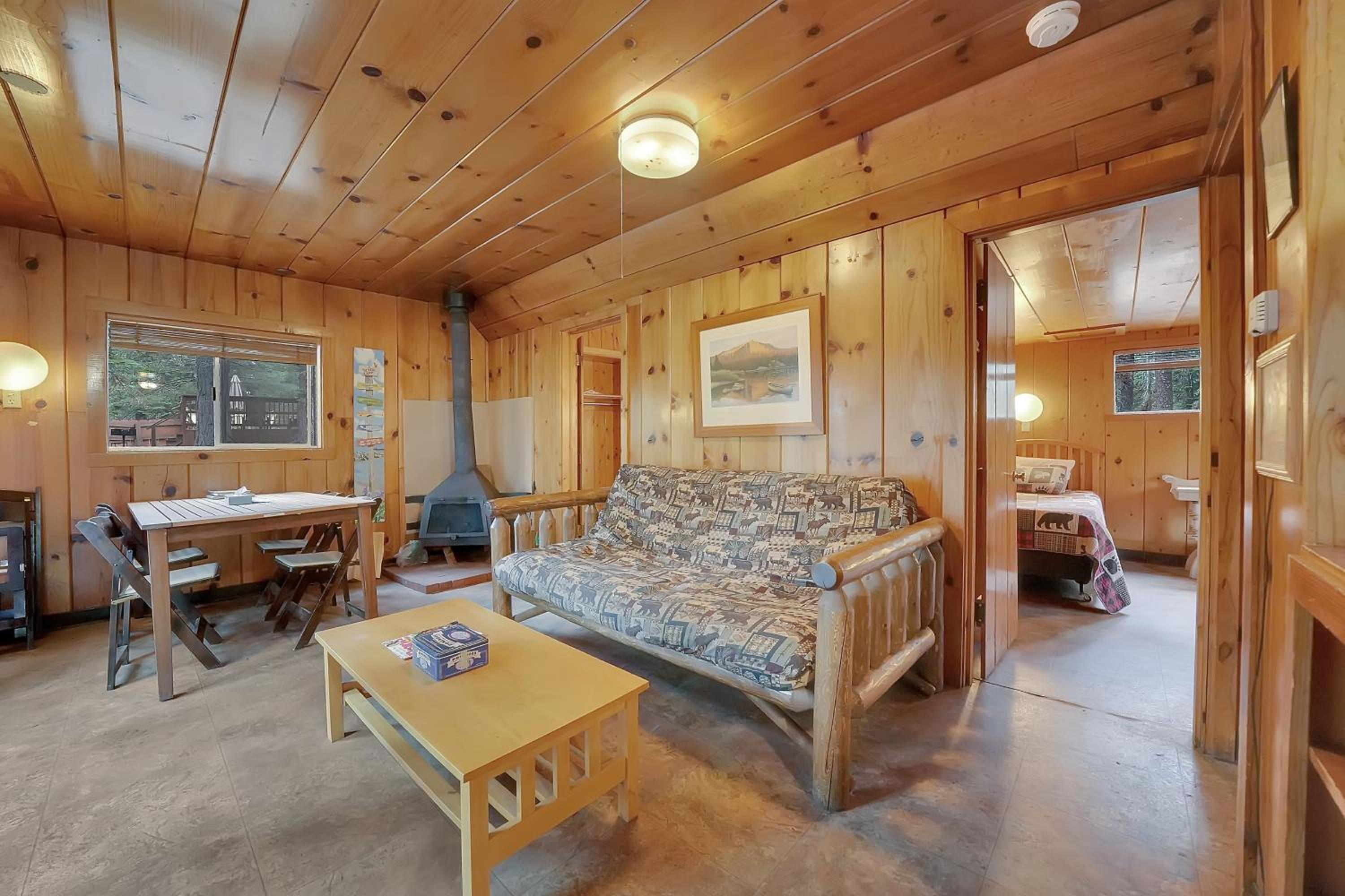 Kit Carson Lodge
