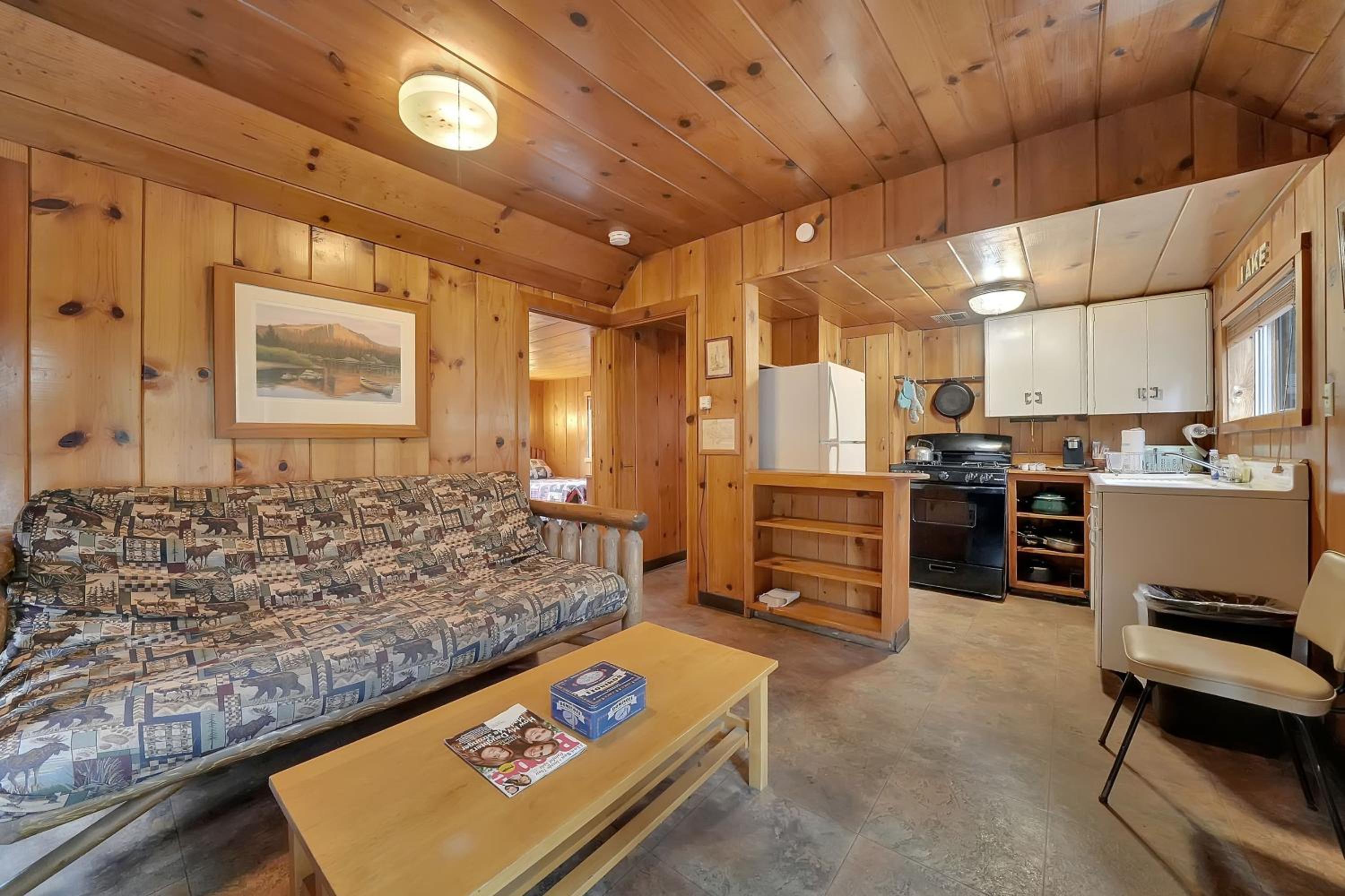 Kit Carson Lodge