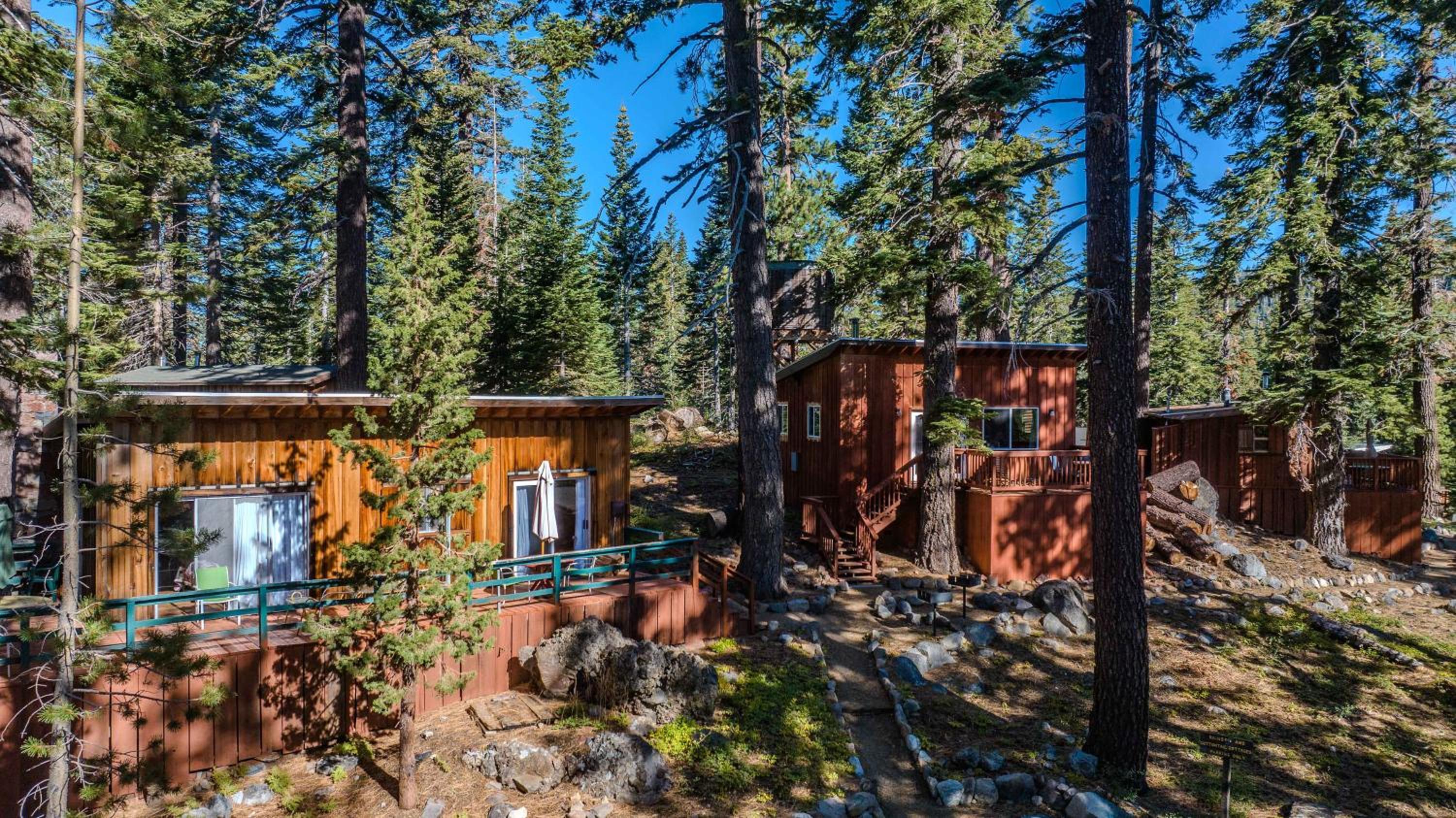 Kit Carson Lodge