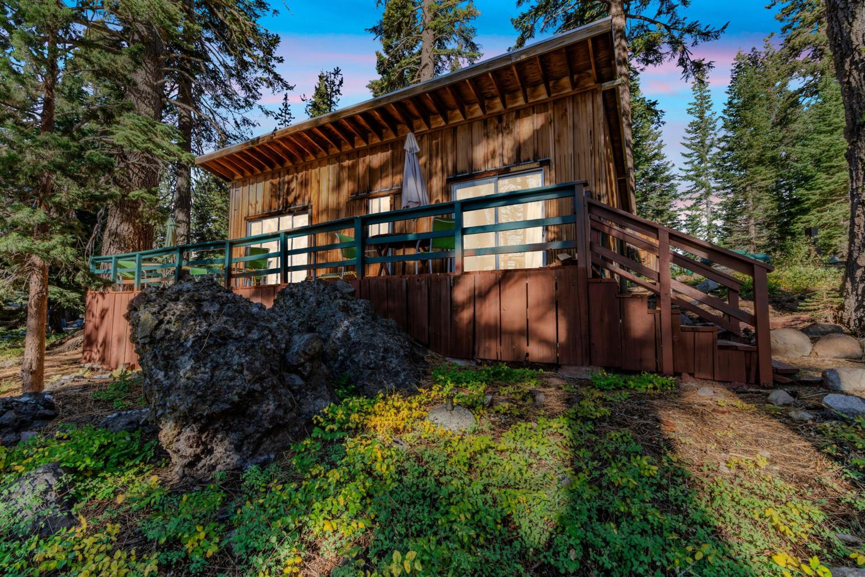 Kit Carson Lodge