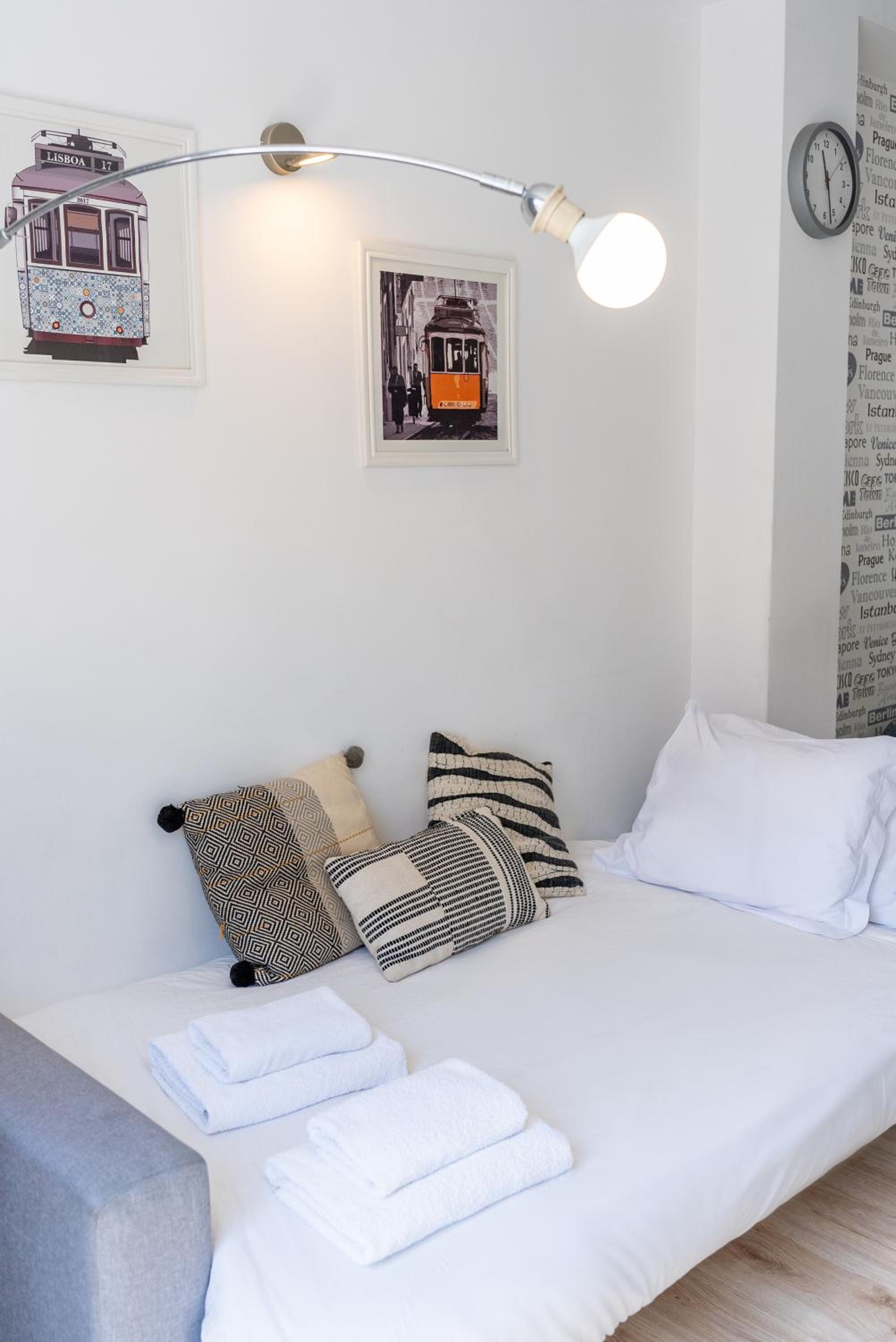 Happy's Apartments