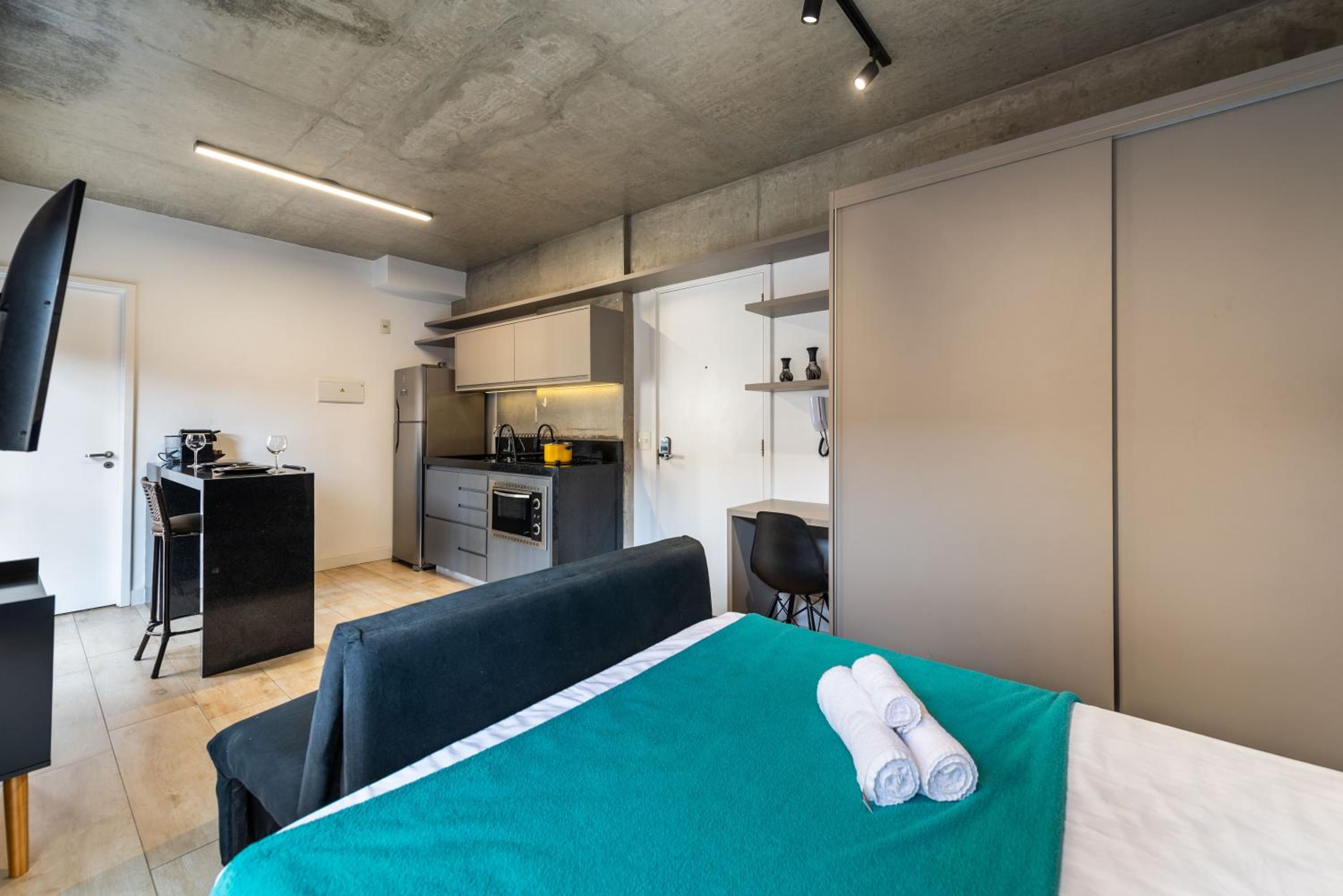 94 Design Studio com vaga Av Paulista, Augusta