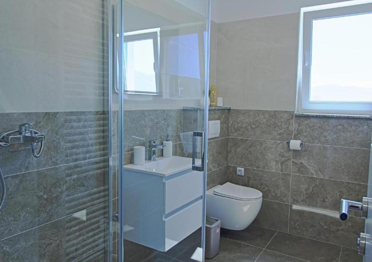 Guesthouse Viktorija Flat - Premium apartment