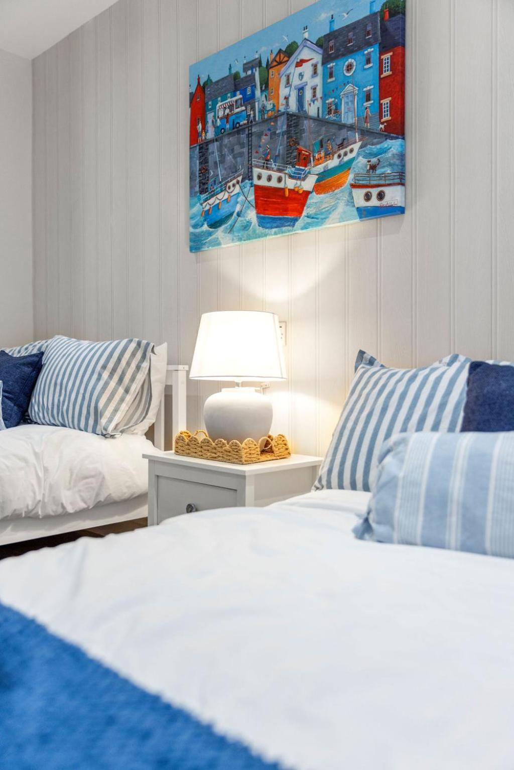 Roe Retreat by the sea