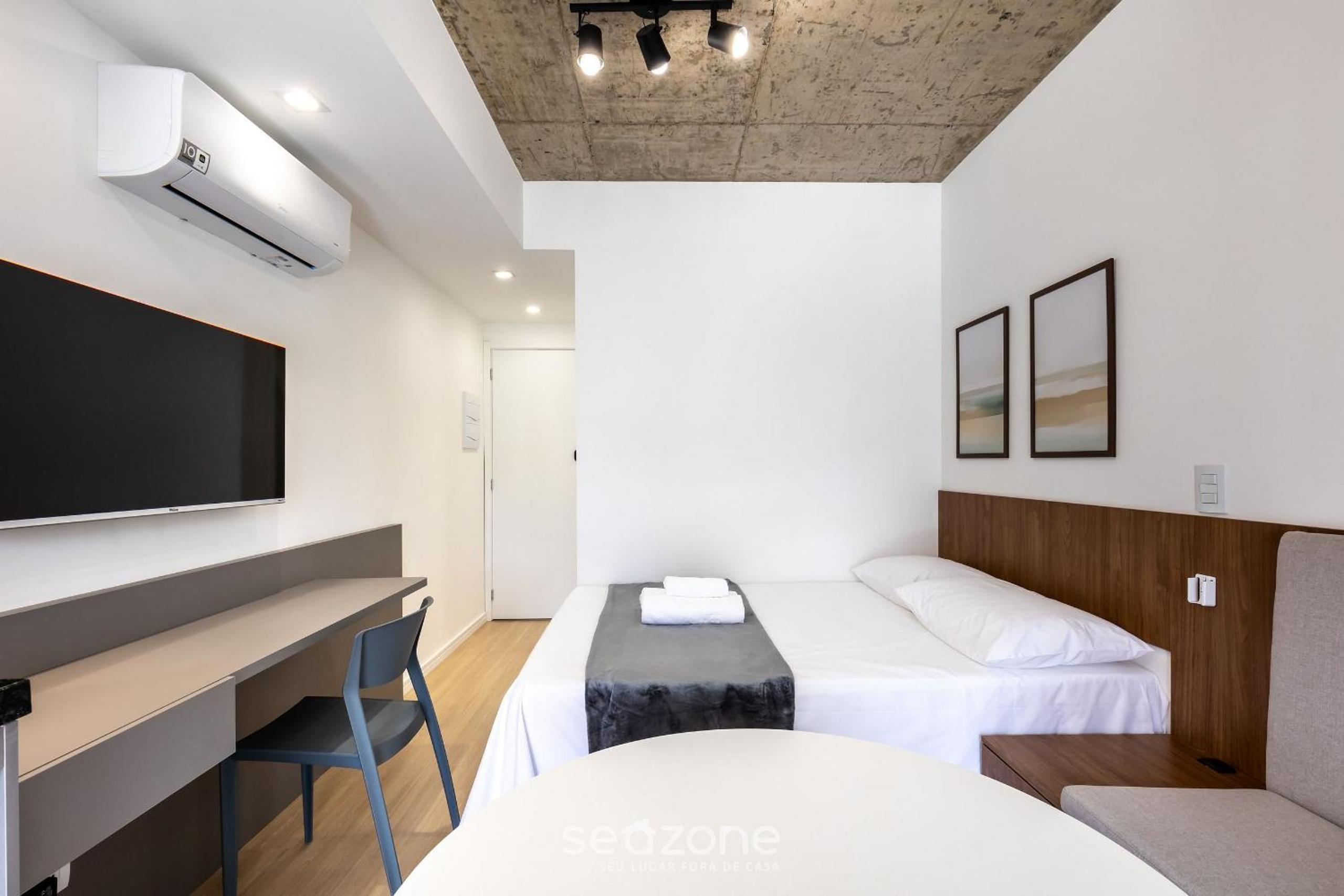Comfortable studio in Curitiba/PR EBI0303