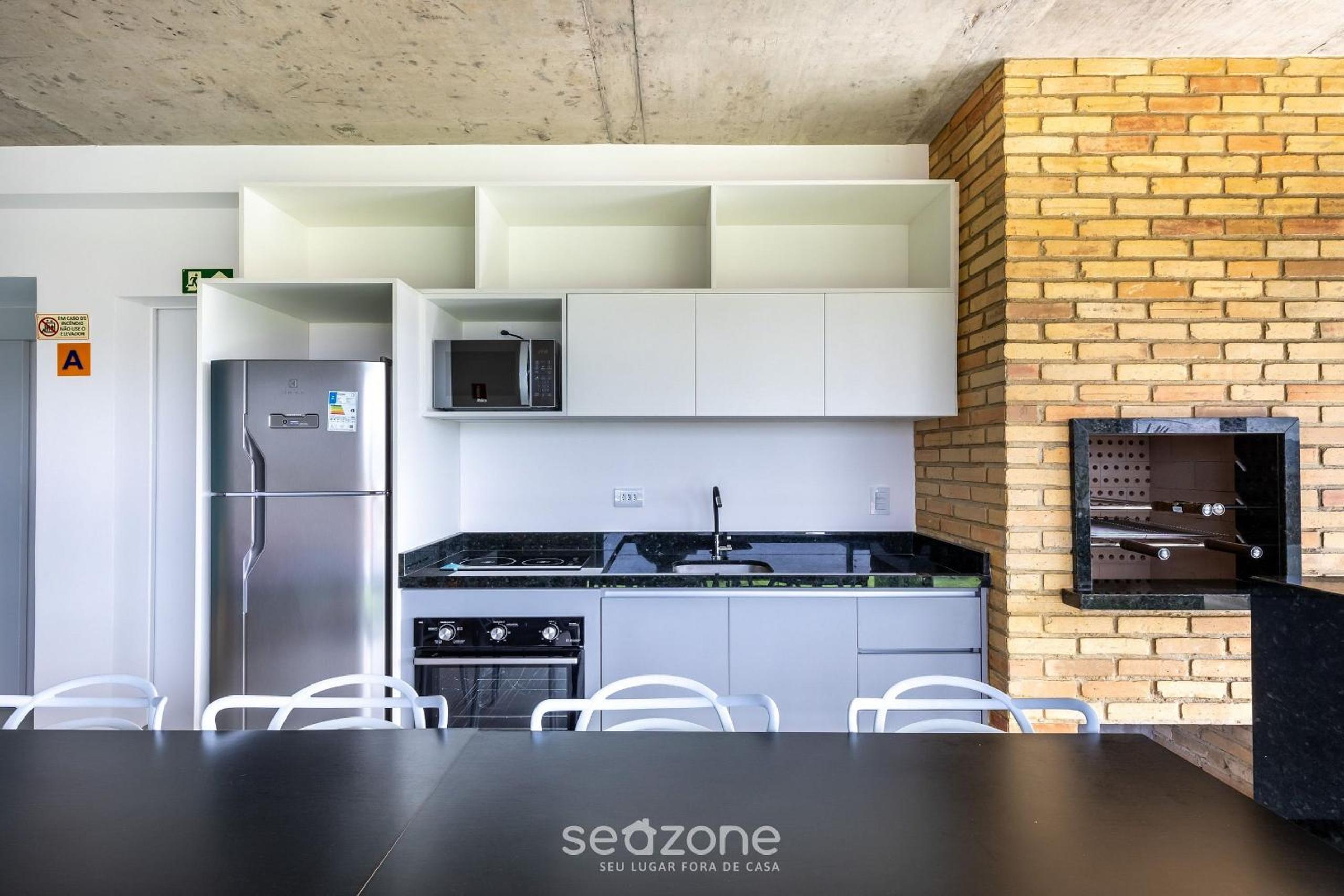 Comfortable studio in Curitiba/PR EBI0303
