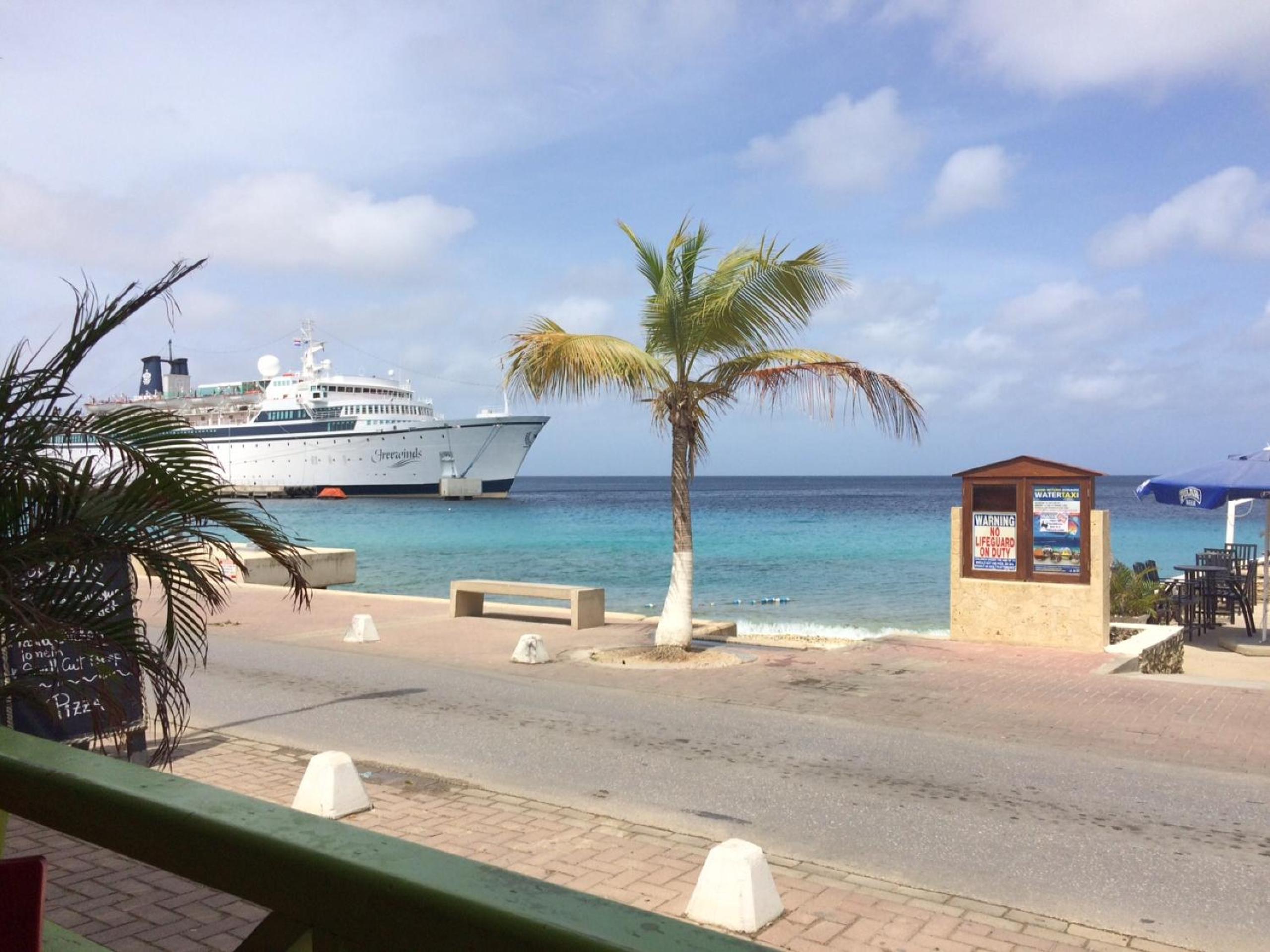 BnBBonaire near the ocean