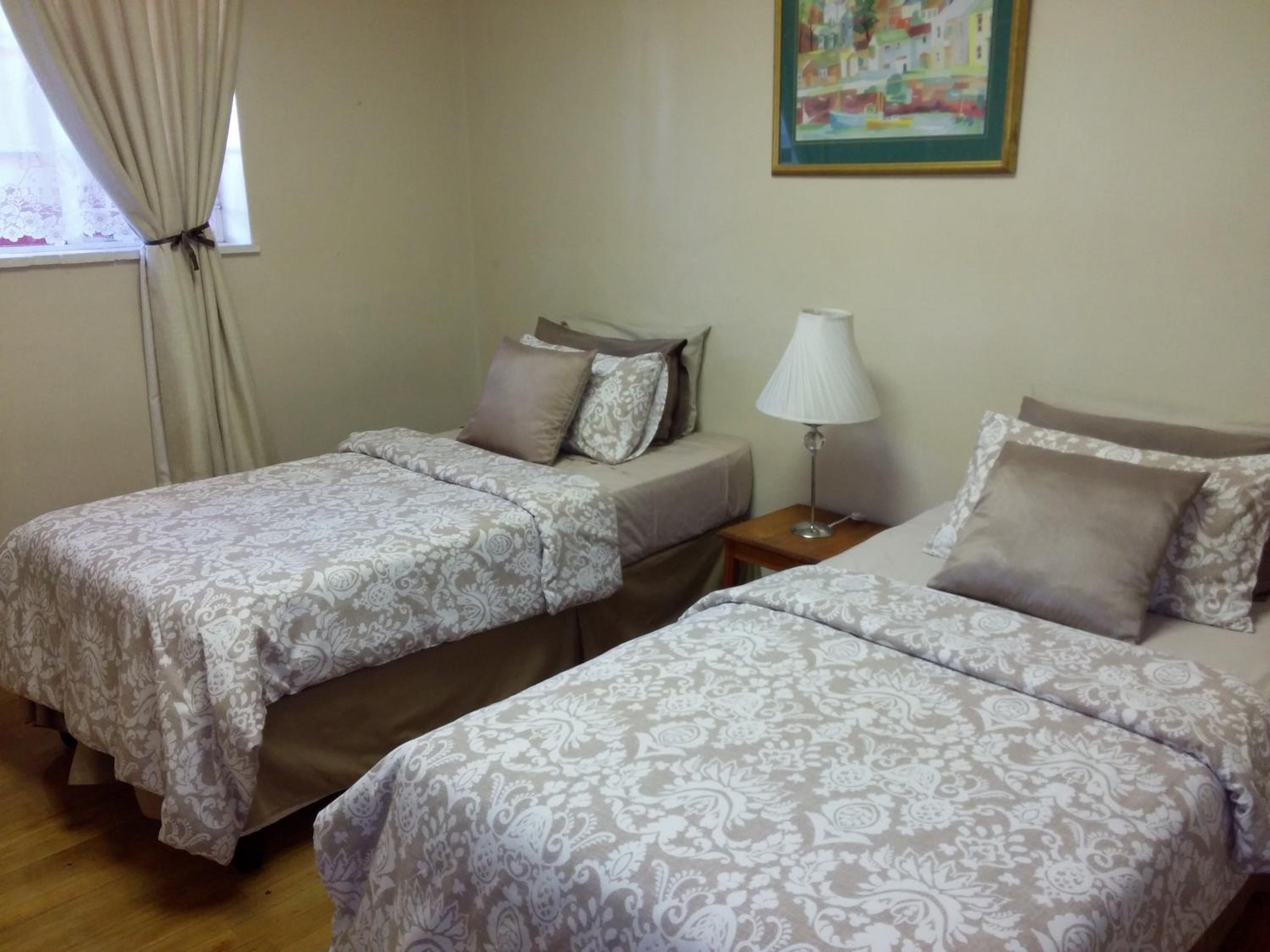 Uitenhage Apartments view 3