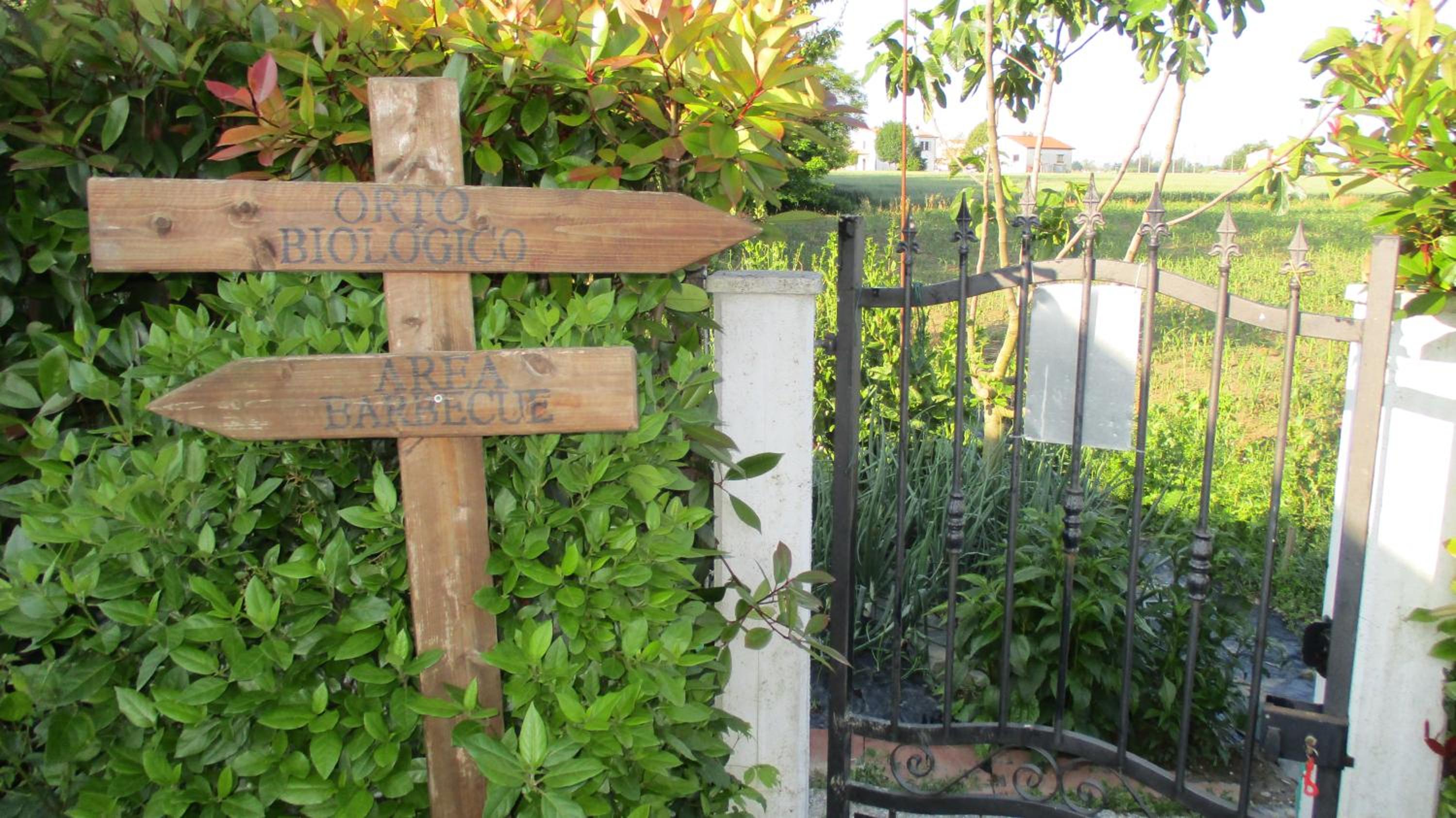 Casa di Campagna B&B La Corte Ferrara