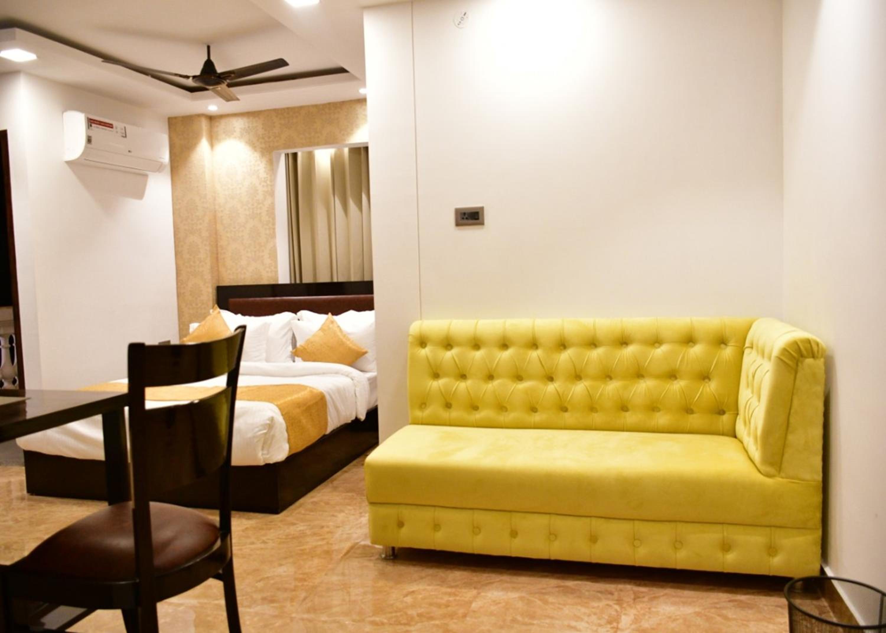 Hotel O Grand Lotus Inn