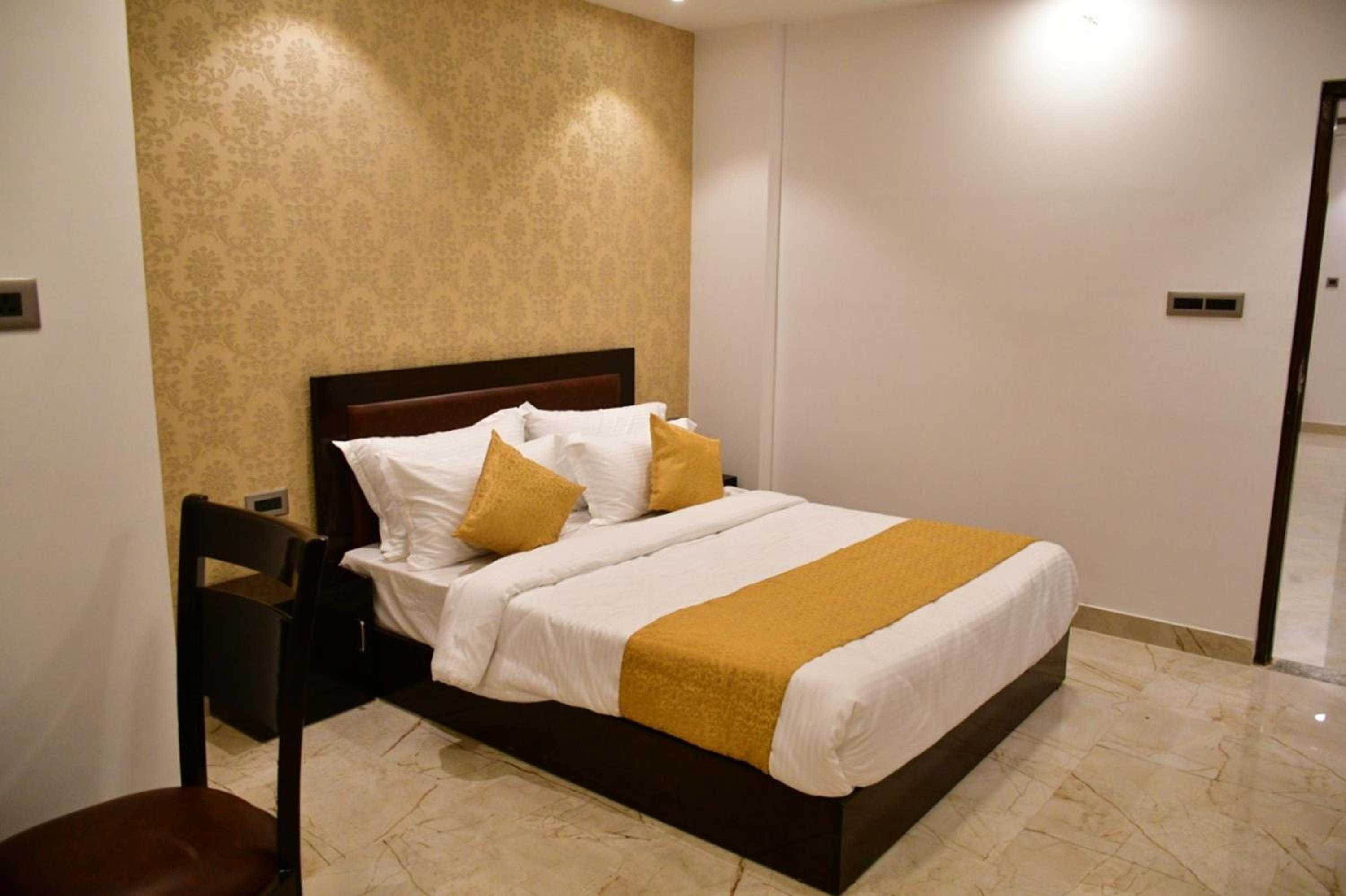 Hotel O Grand Lotus Inn
