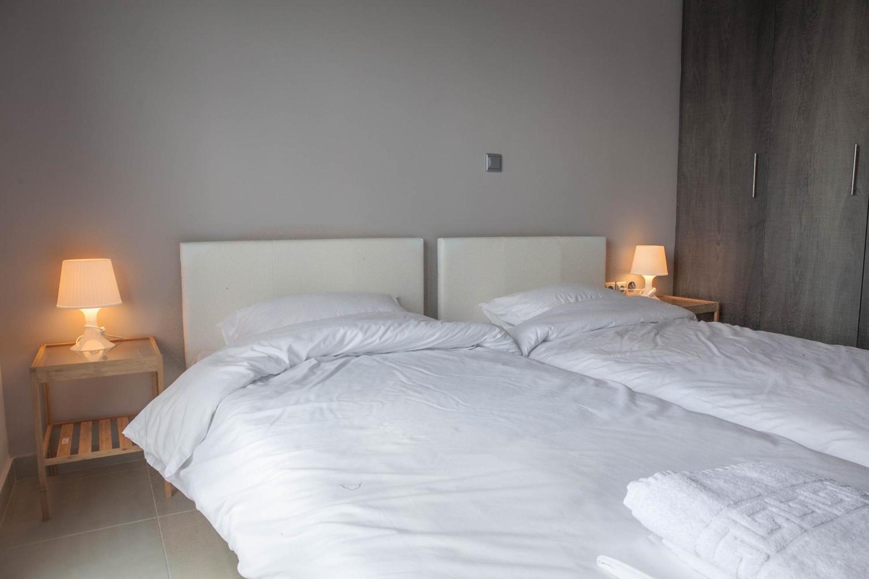 Lak Peristeri Homes 50m from metro station
